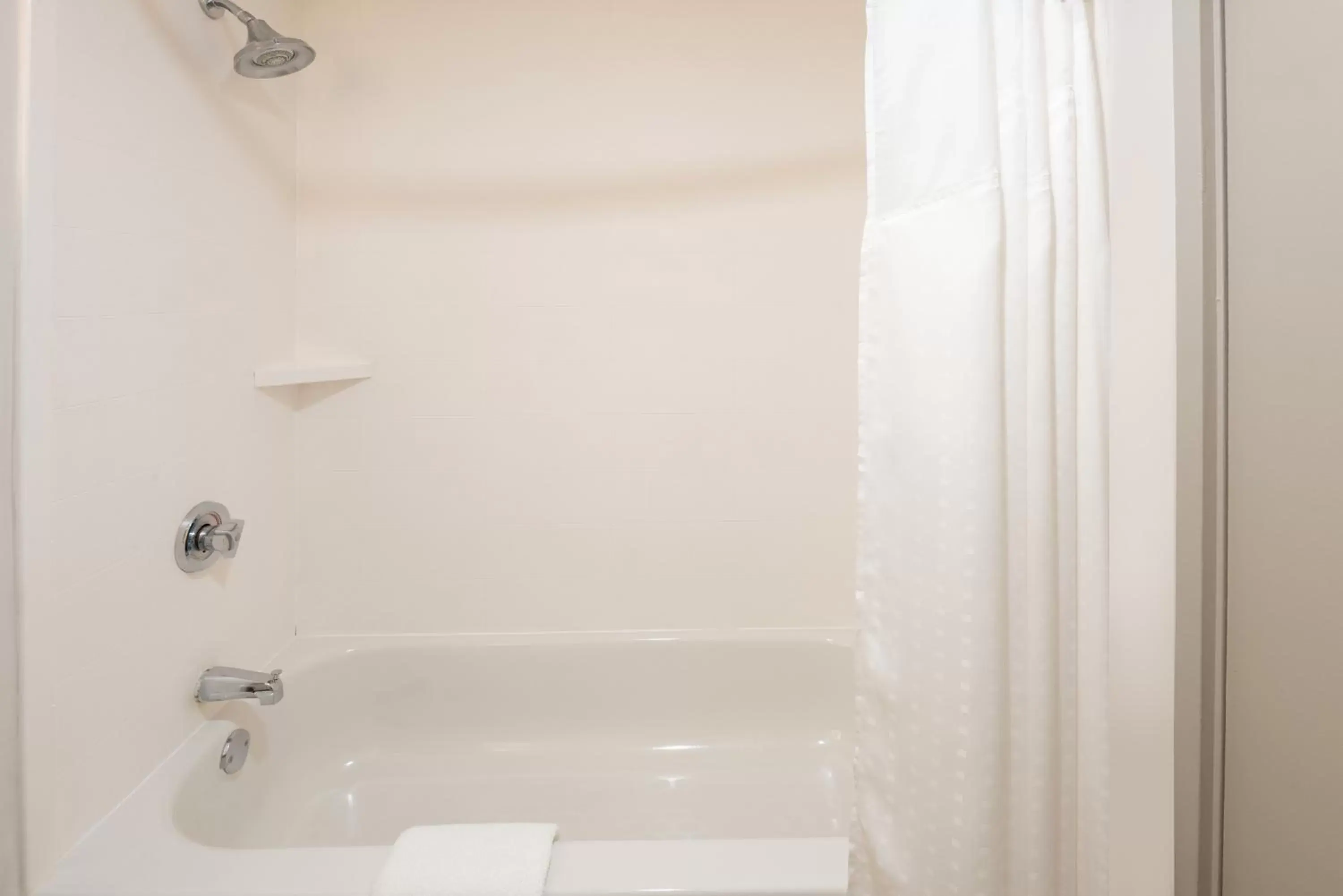 Shower, Bathroom in Holiday Inn Express Philadelphia NE-Bensalem, an IHG Hotel