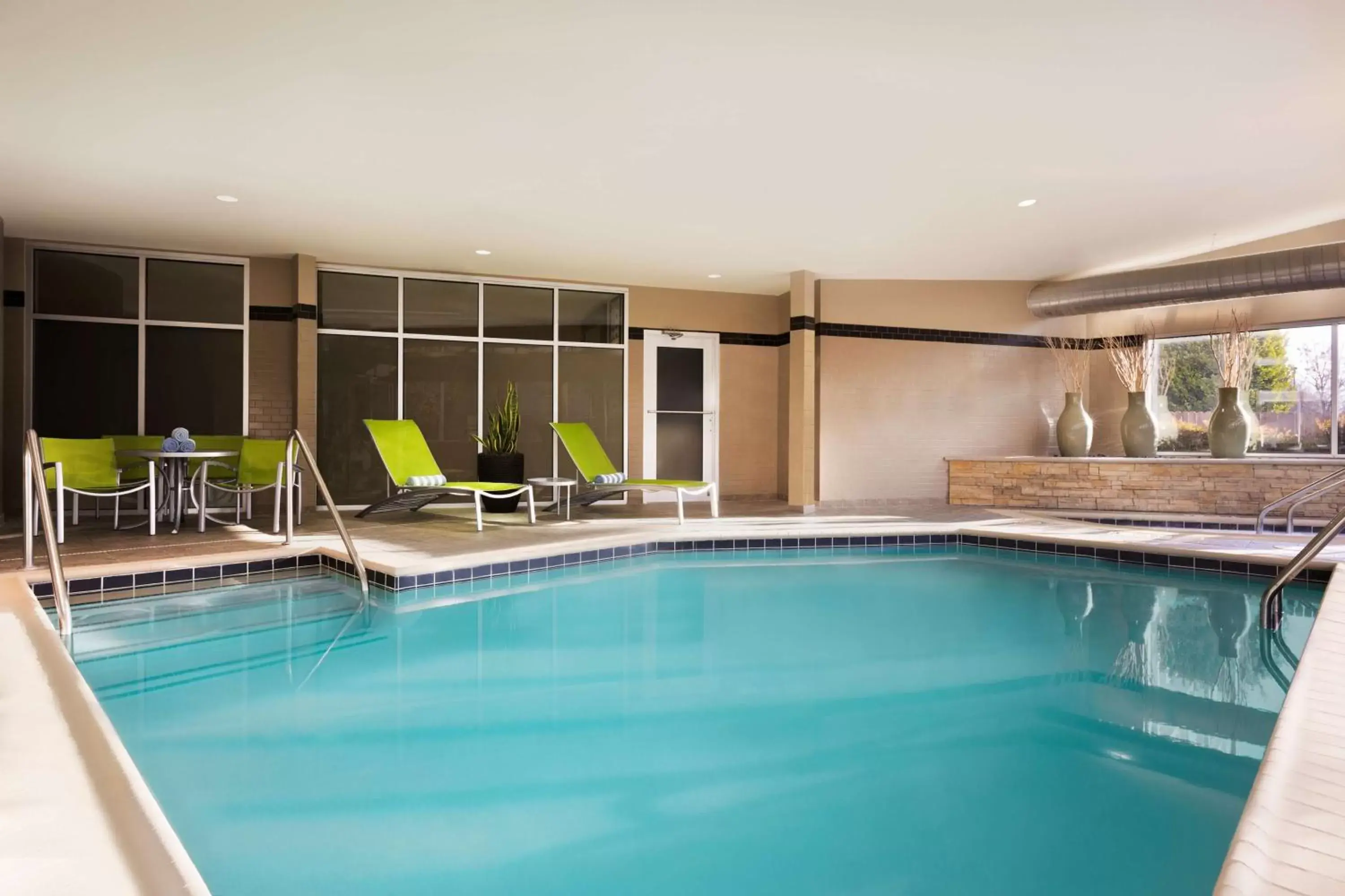 Pool view, Swimming Pool in DoubleTree by Hilton Hotel Oklahoma City Airport