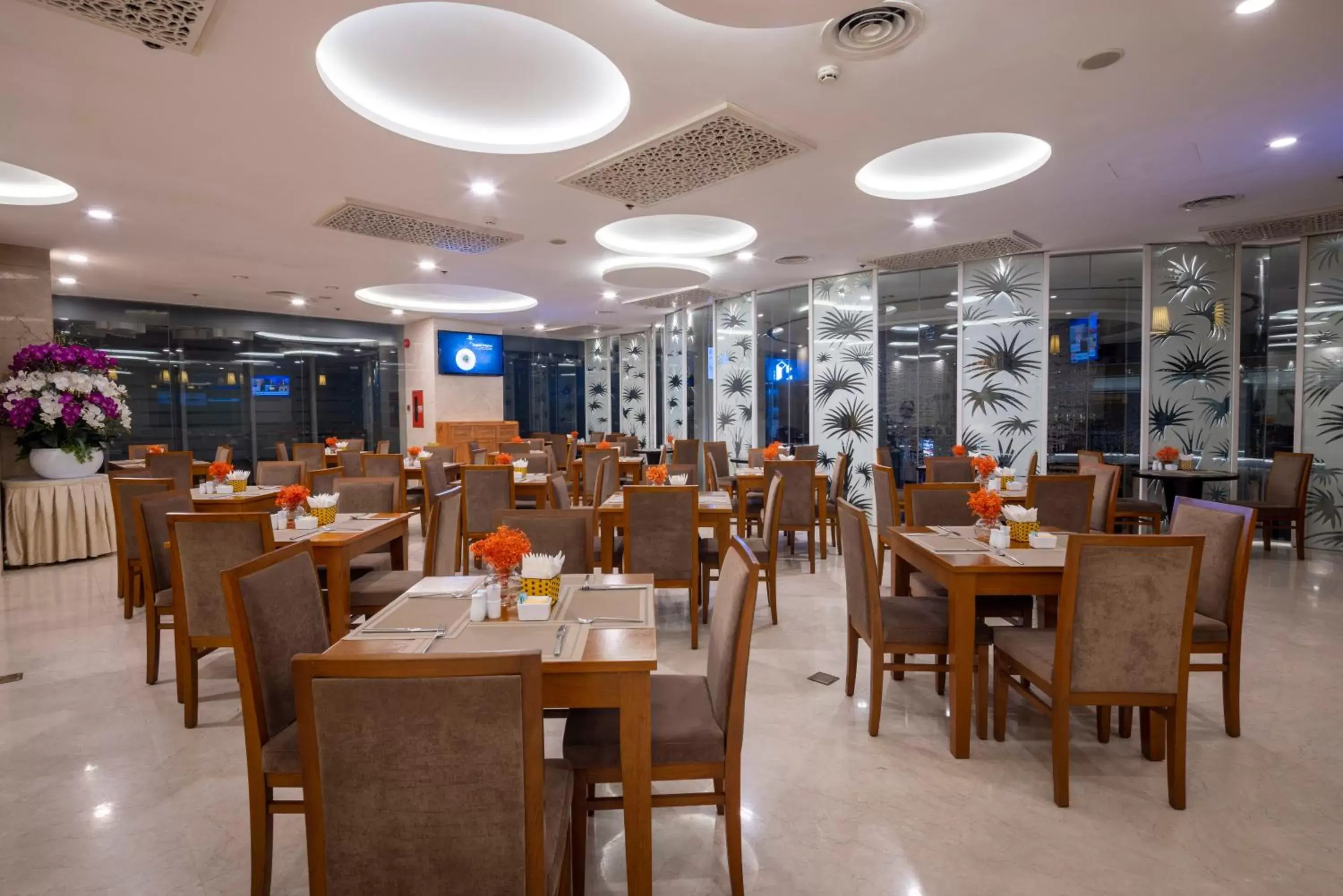 Restaurant/Places to Eat in Eden Star Saigon Hotel