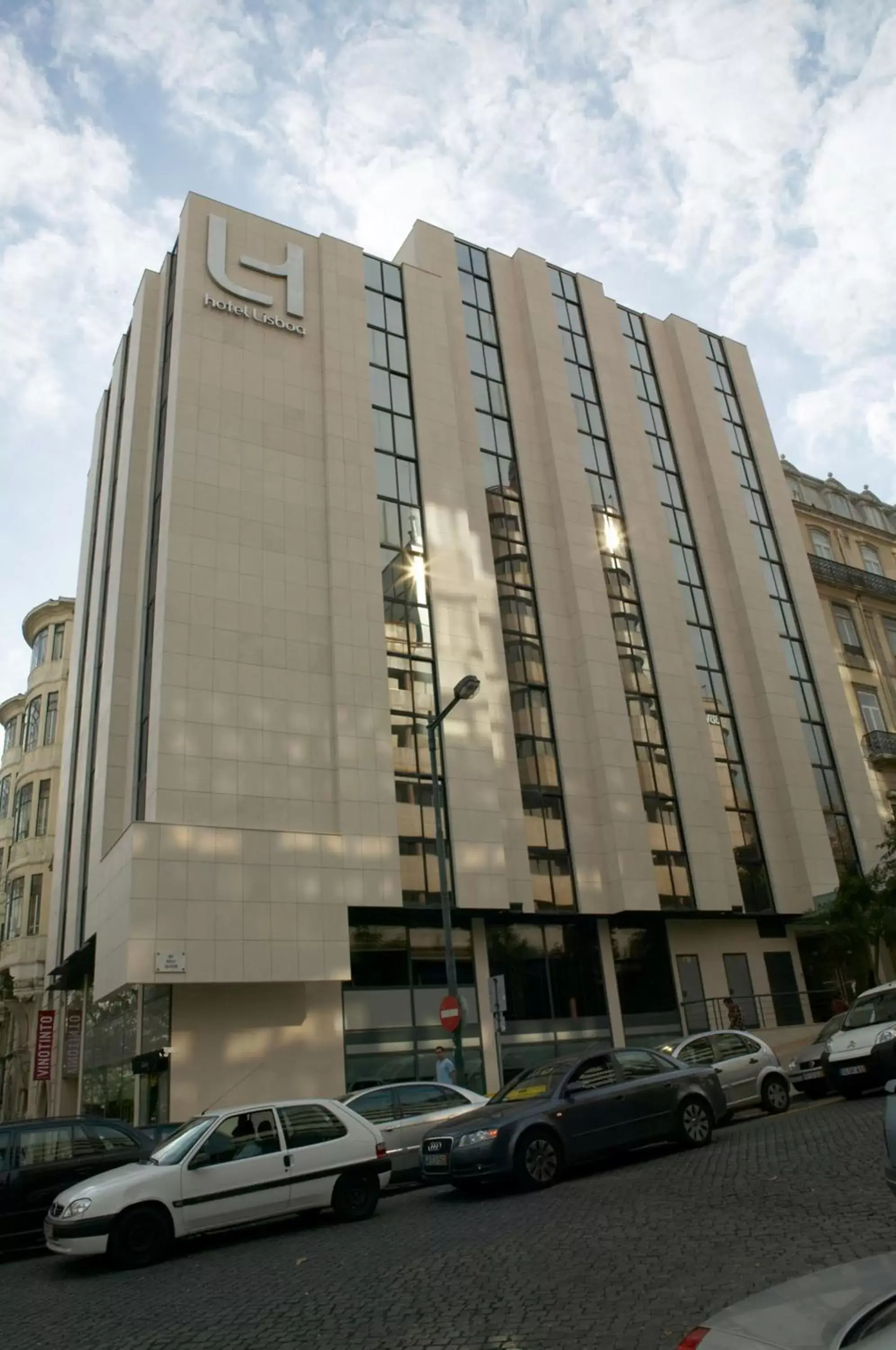 Facade/entrance, Property Building in Hotel Lisboa