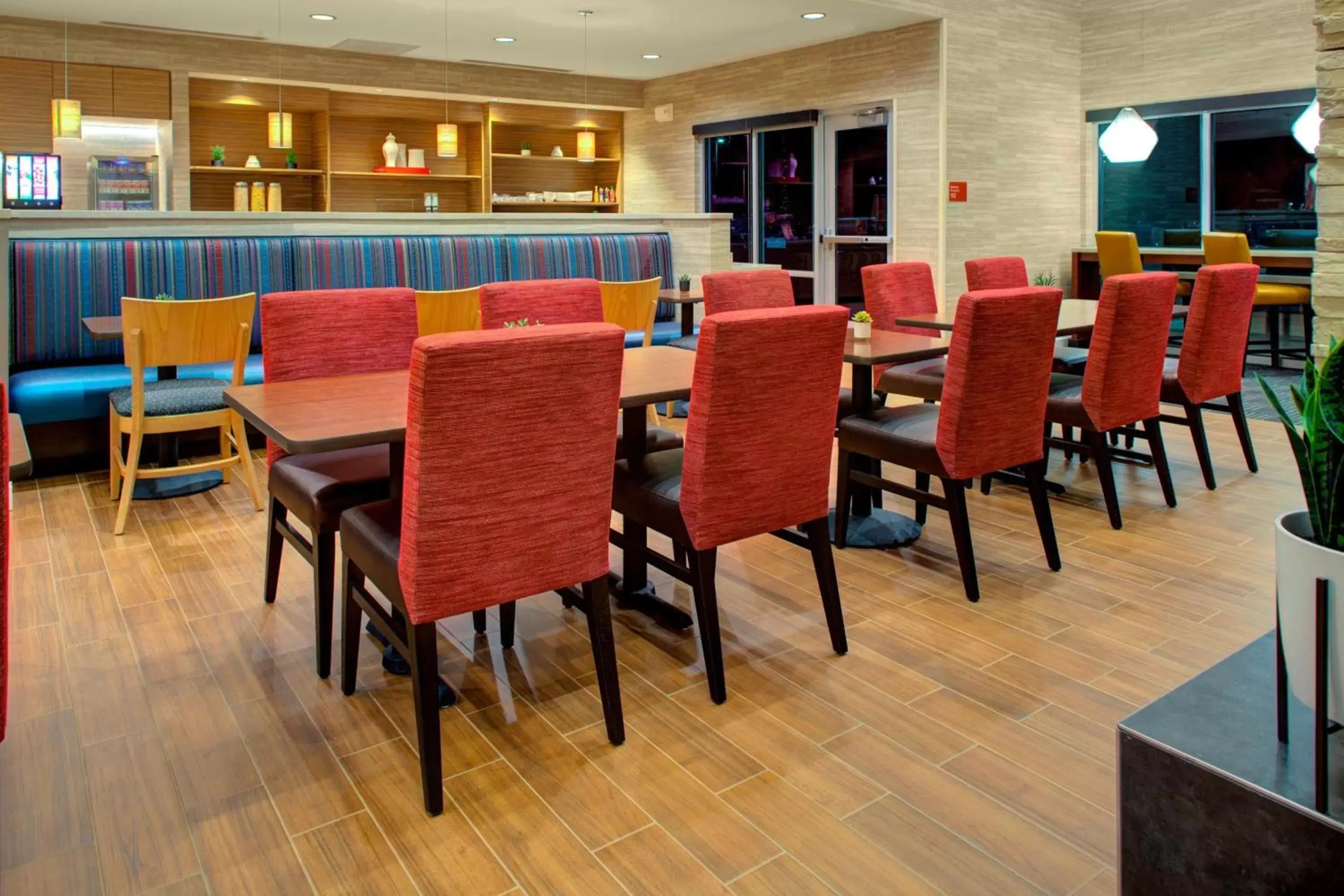Breakfast, Restaurant/Places to Eat in TownePlace Suites by Marriott Phoenix Chandler/Fashion Center
