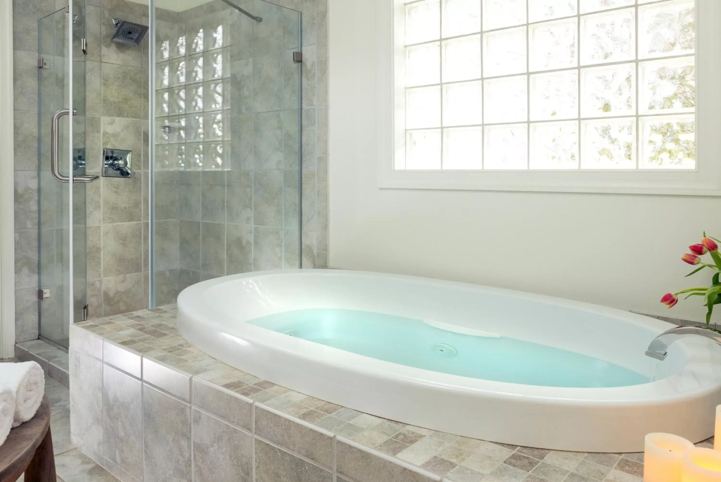 Bathroom in Inn at Huntingfield Creek