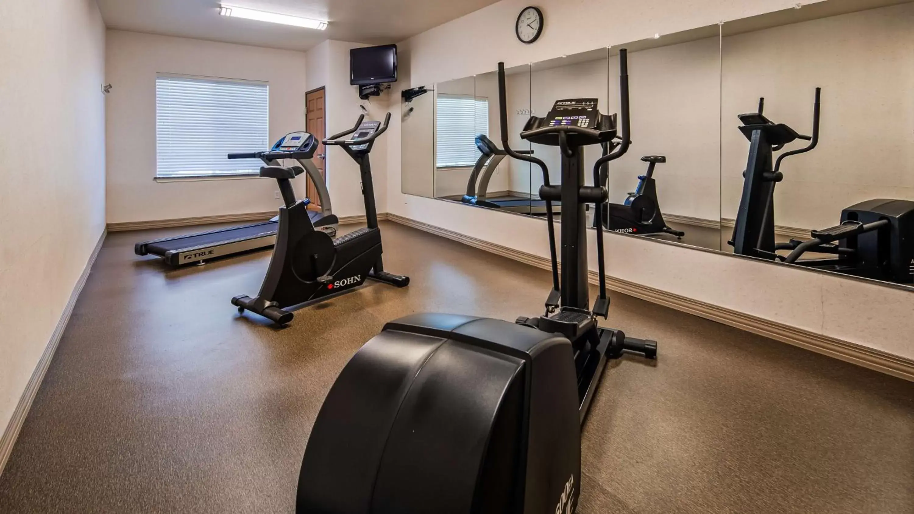 Fitness centre/facilities, Fitness Center/Facilities in Best Western Fort Worth Inn and Suites