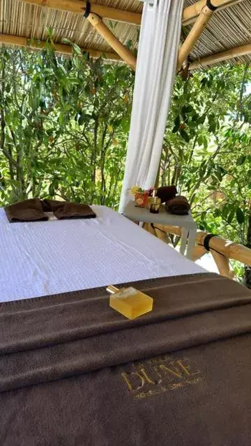 Massage, Restaurant/Places to Eat in La Villa Dune, Hôtel & Spa Nuxe