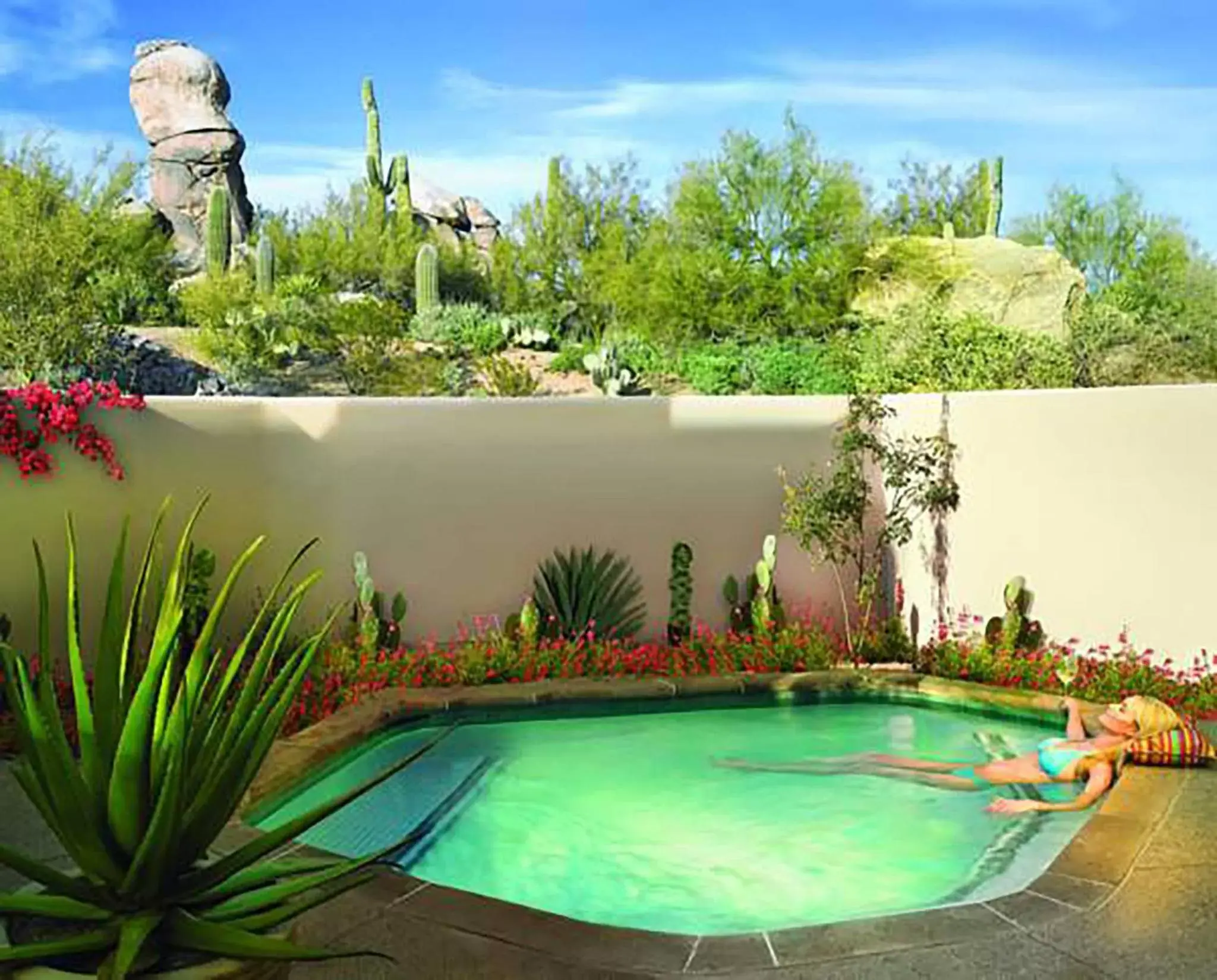 Swimming pool in Four Seasons Resorts Scottsdale at Troon North