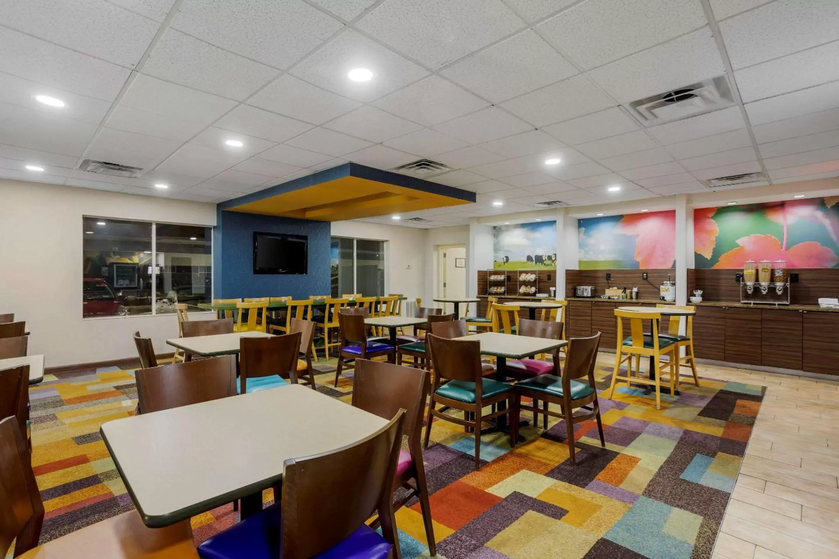 Breakfast in Comfort Inn & Suites Mt Laurel-Philadelphia Breakfast in Comfort Inn & Suites Mt Laurel-Philadelphia