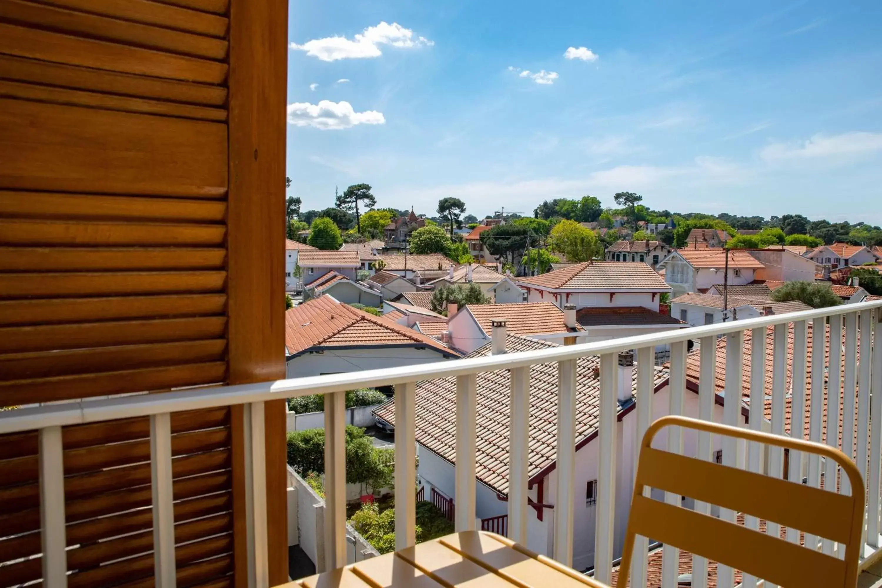 Bedroom in Best Western Arcachon Le Port