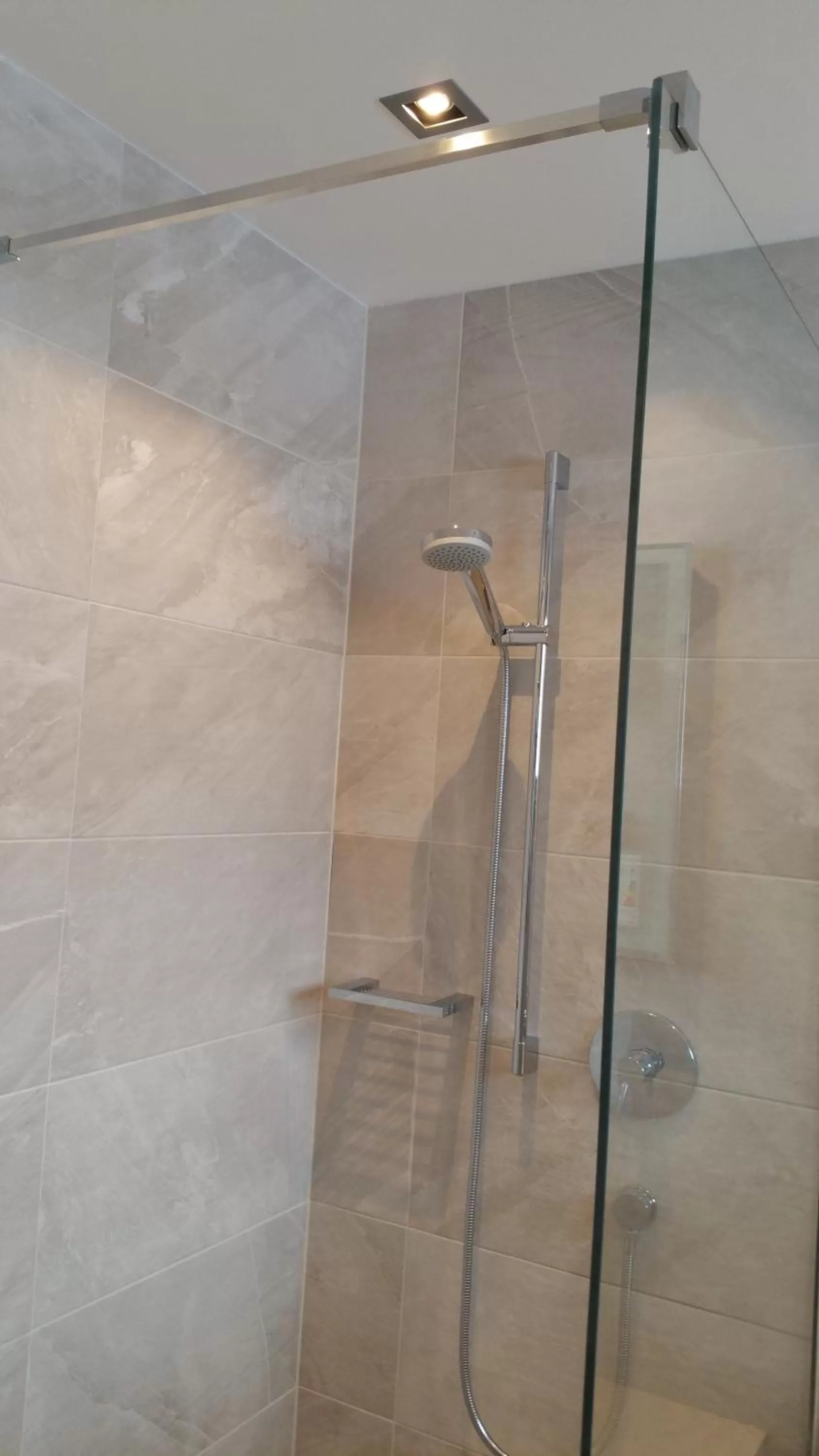 Shower in Hotel Vergeiner
