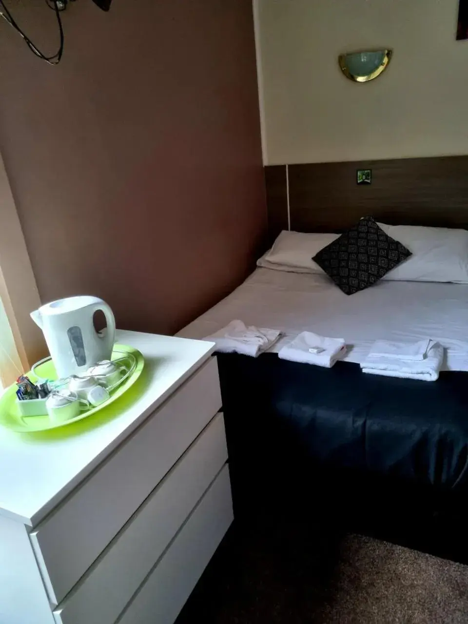 Bedroom, Bed in The Royal Windsor Hotel