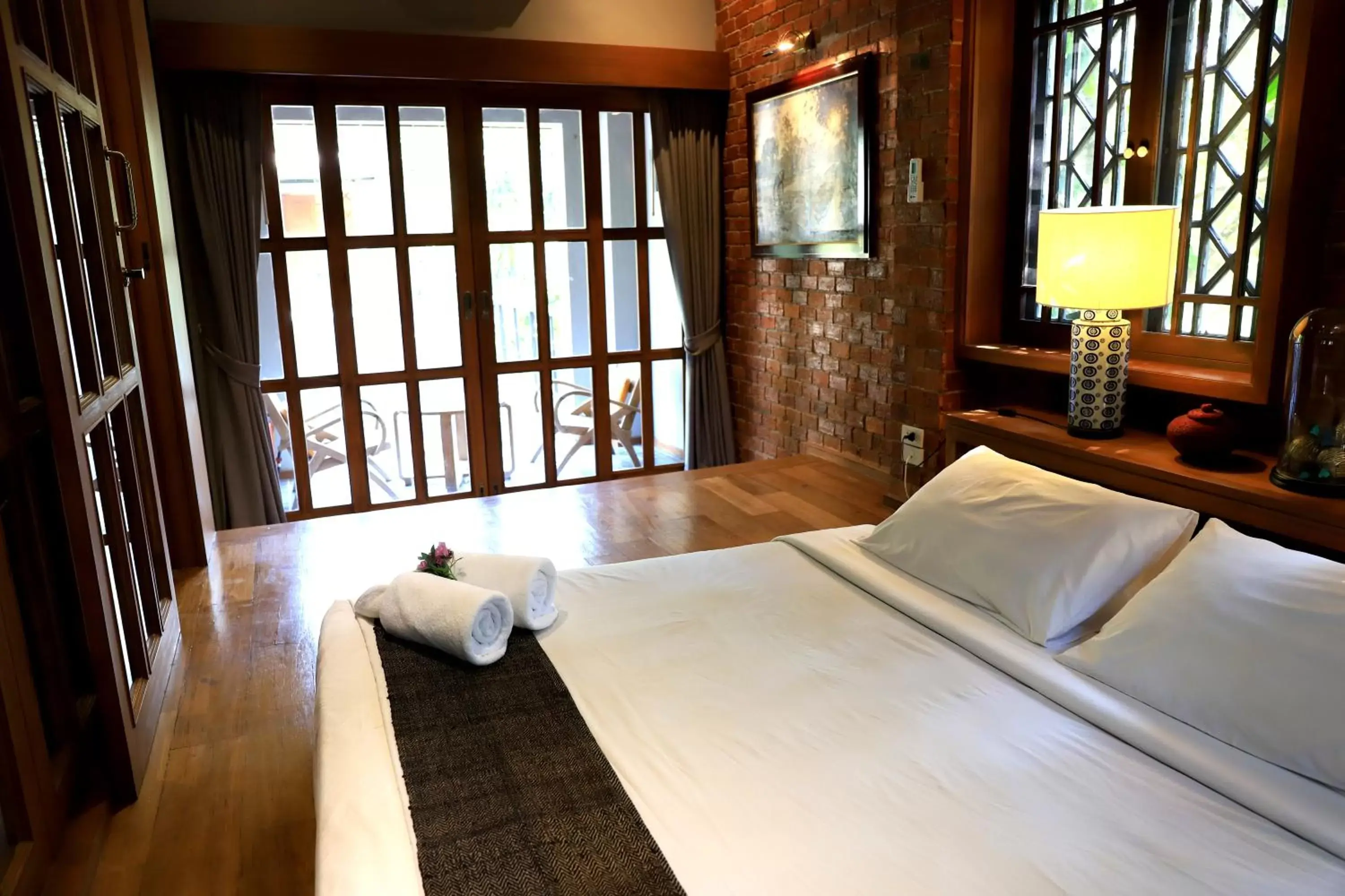 Photo of the whole room, Bed in Kaomai Lanna Resort