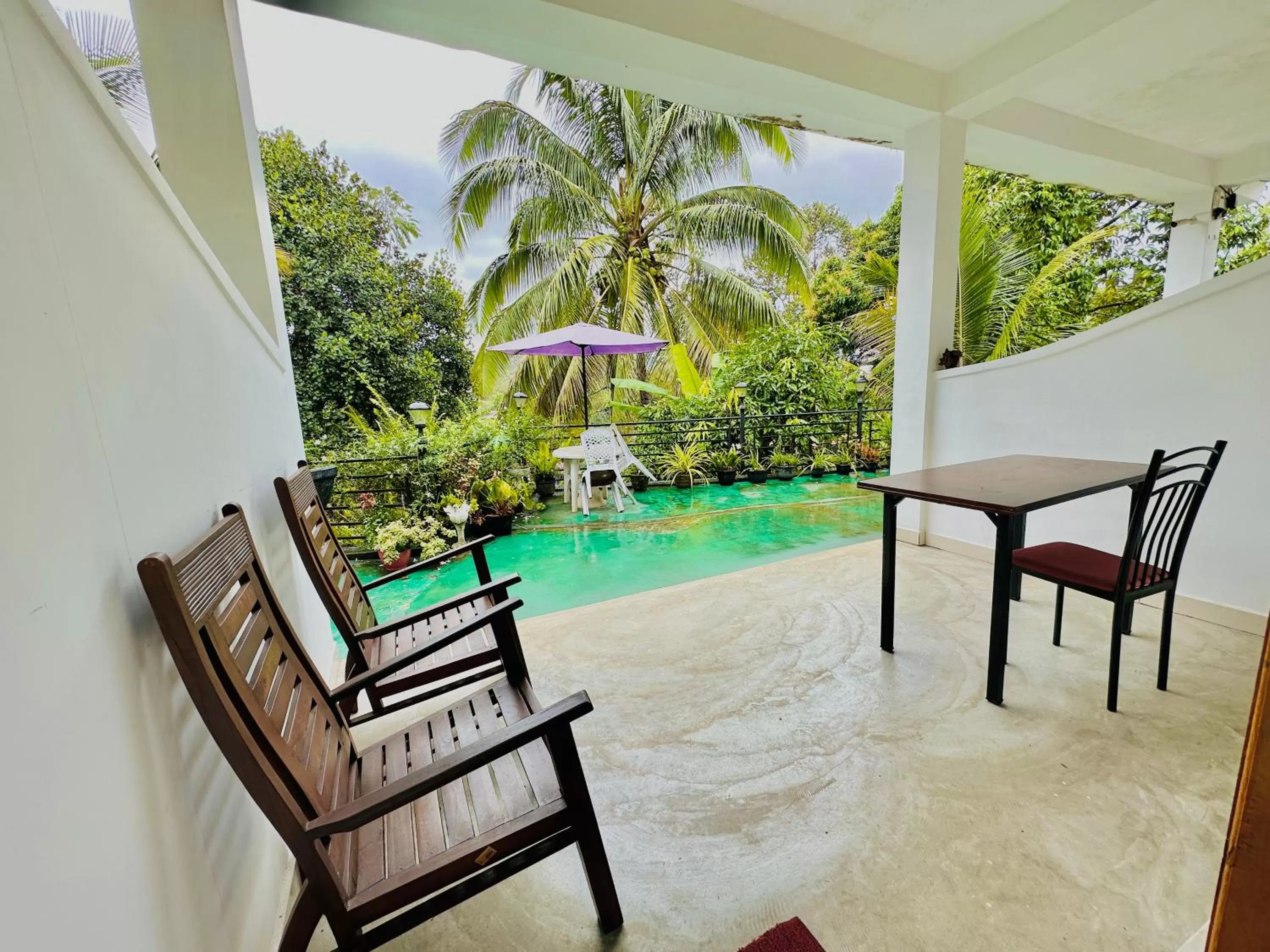 Swimming Pool in GOLDEN CABIN ELLA