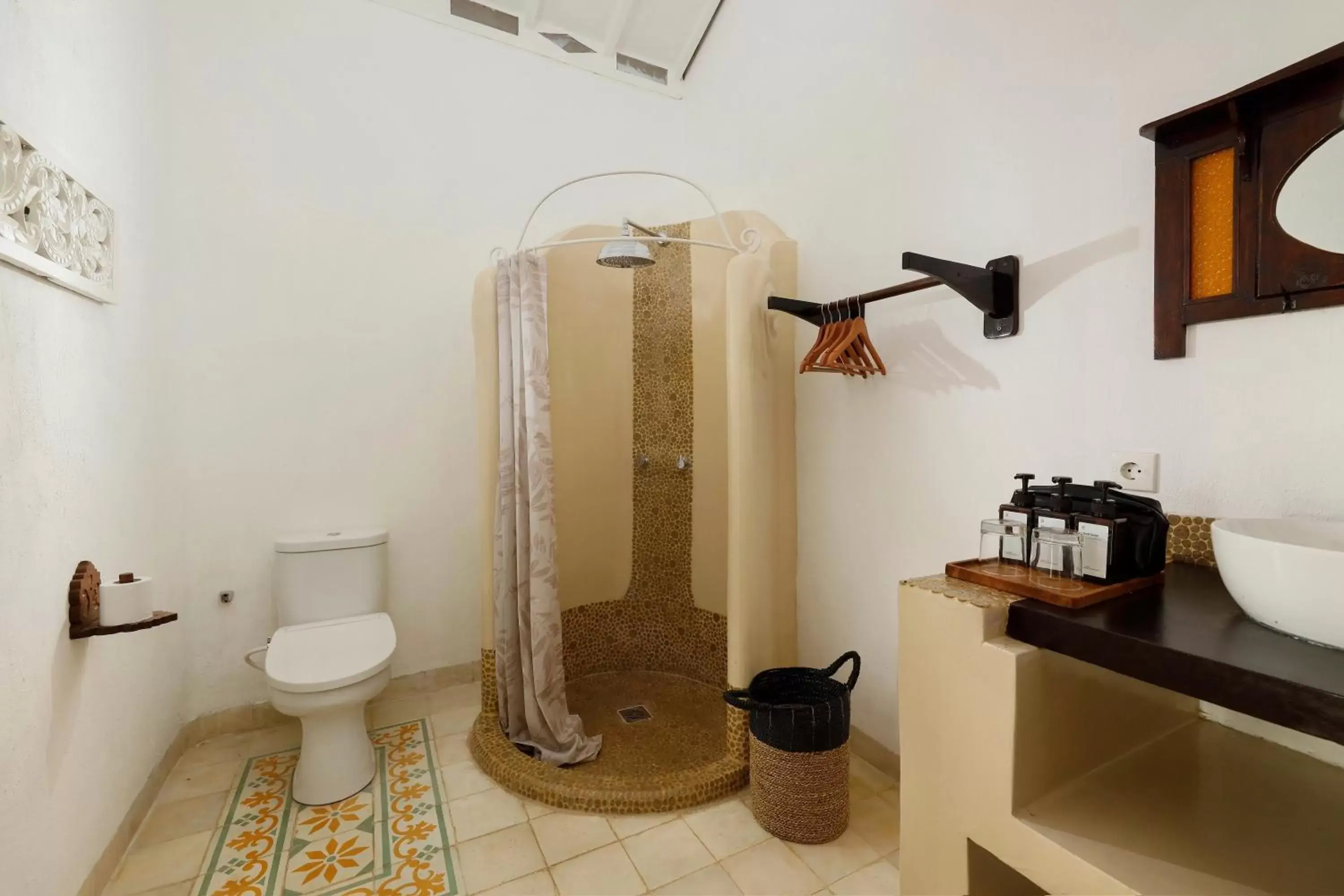 Toilet, Bathroom in Puri Tempo Doeloe Boutique Hotel
