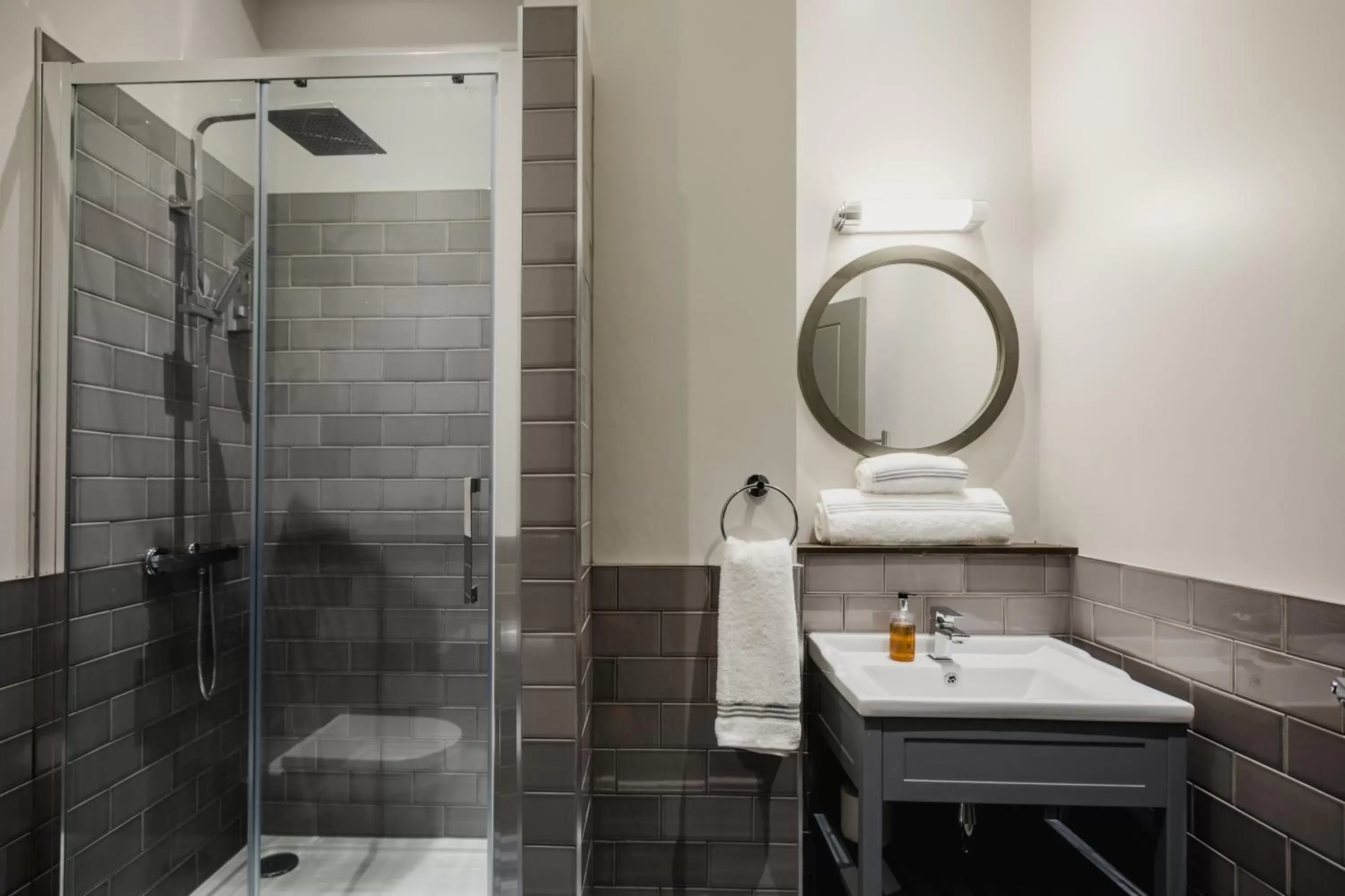 Bathroom in Green Ginger House