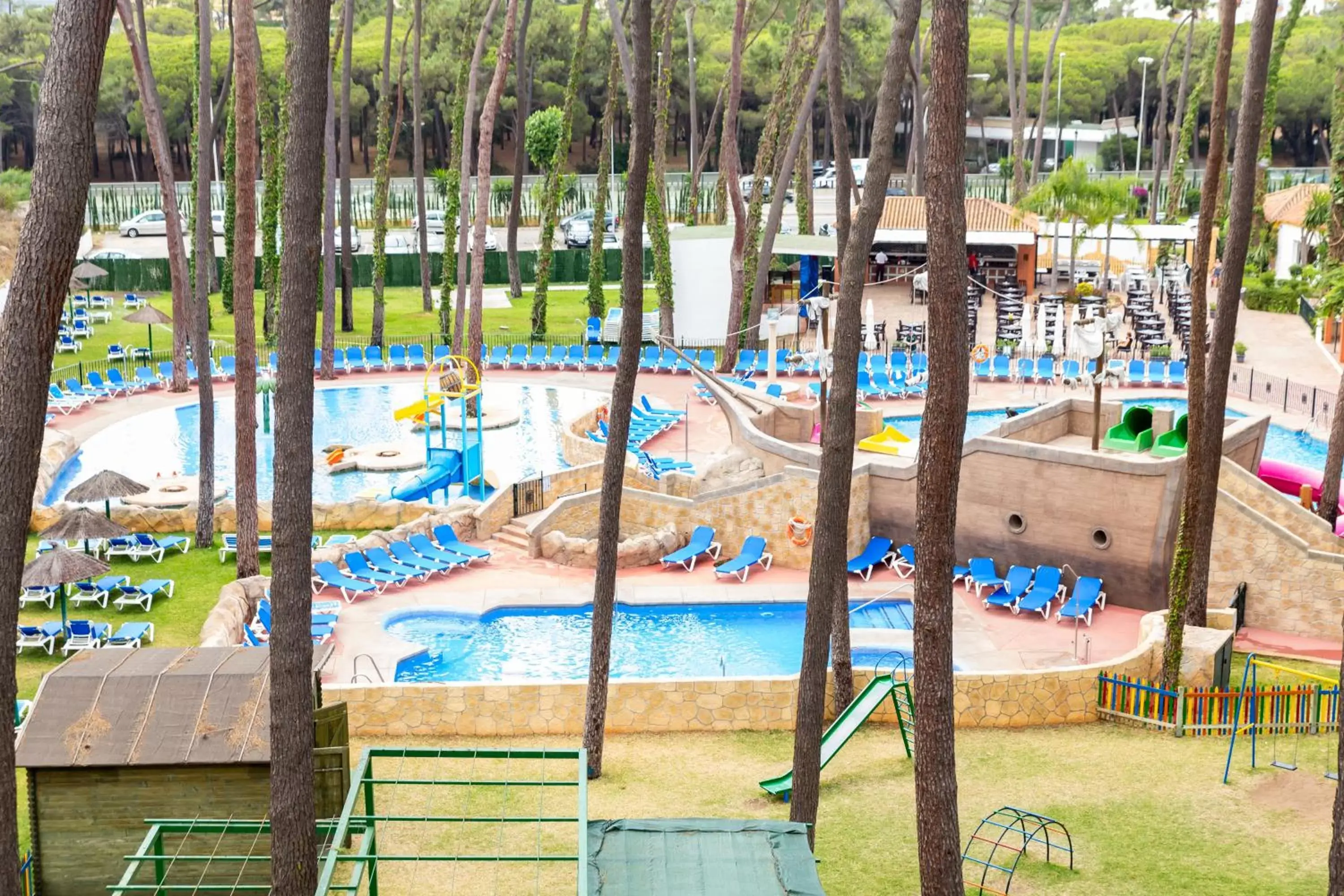 Garden, Swimming Pool in AluaSun Marbella Park
