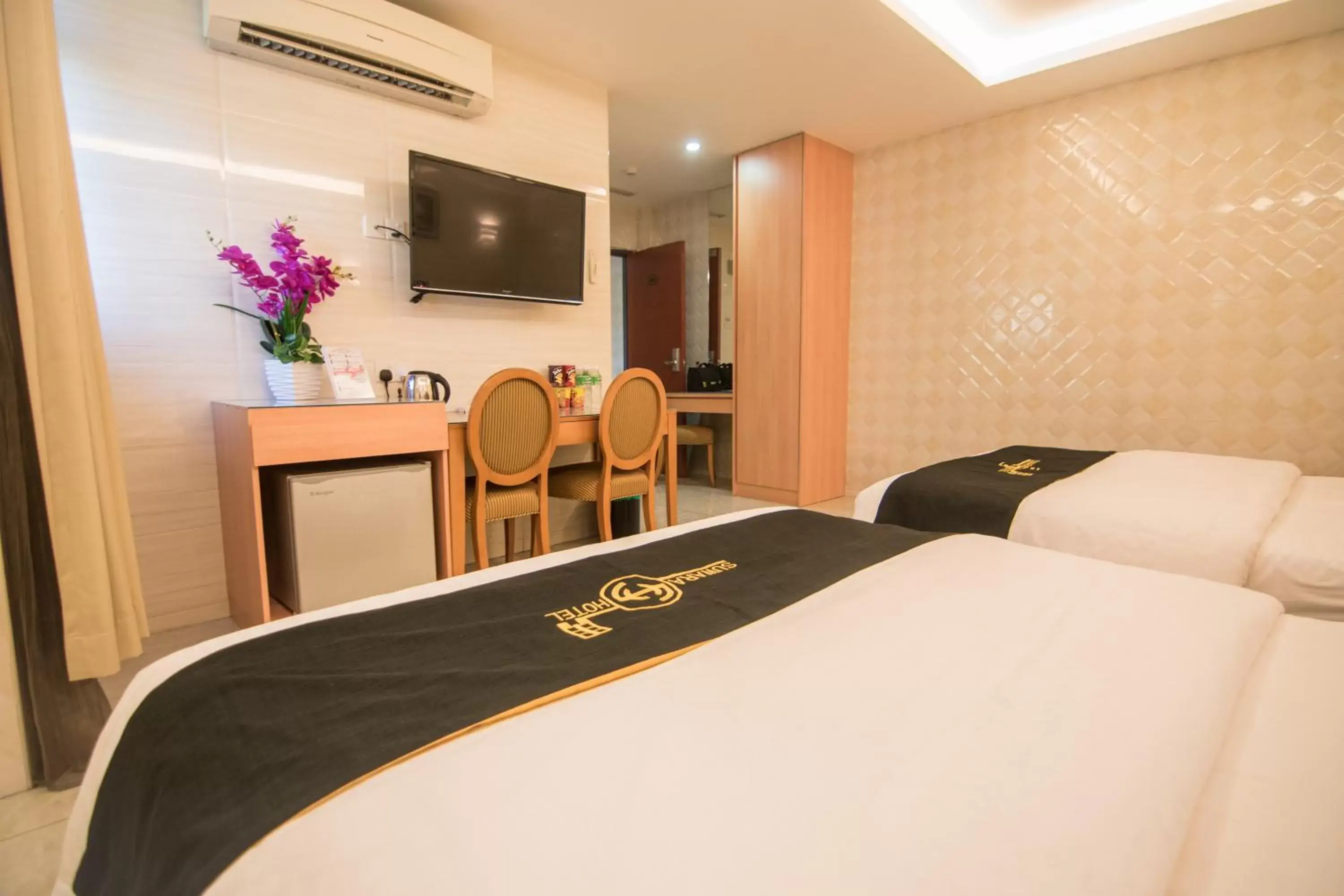 Bed in Suwara Hotel Kepong KL