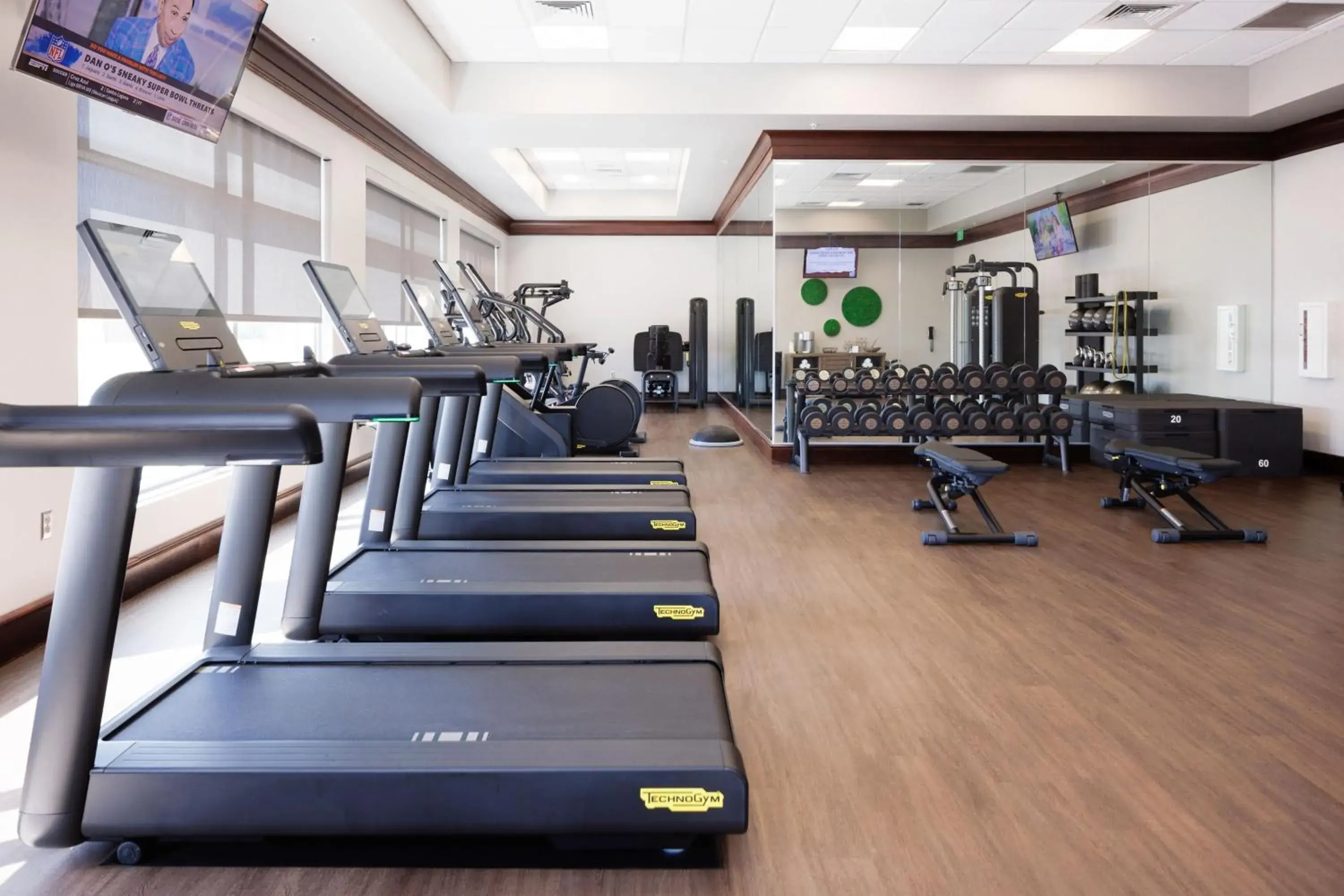 Fitness centre/facilities, Fitness Center/Facilities in Renaissance by Marriott Mobile Riverview Plaza Hotel