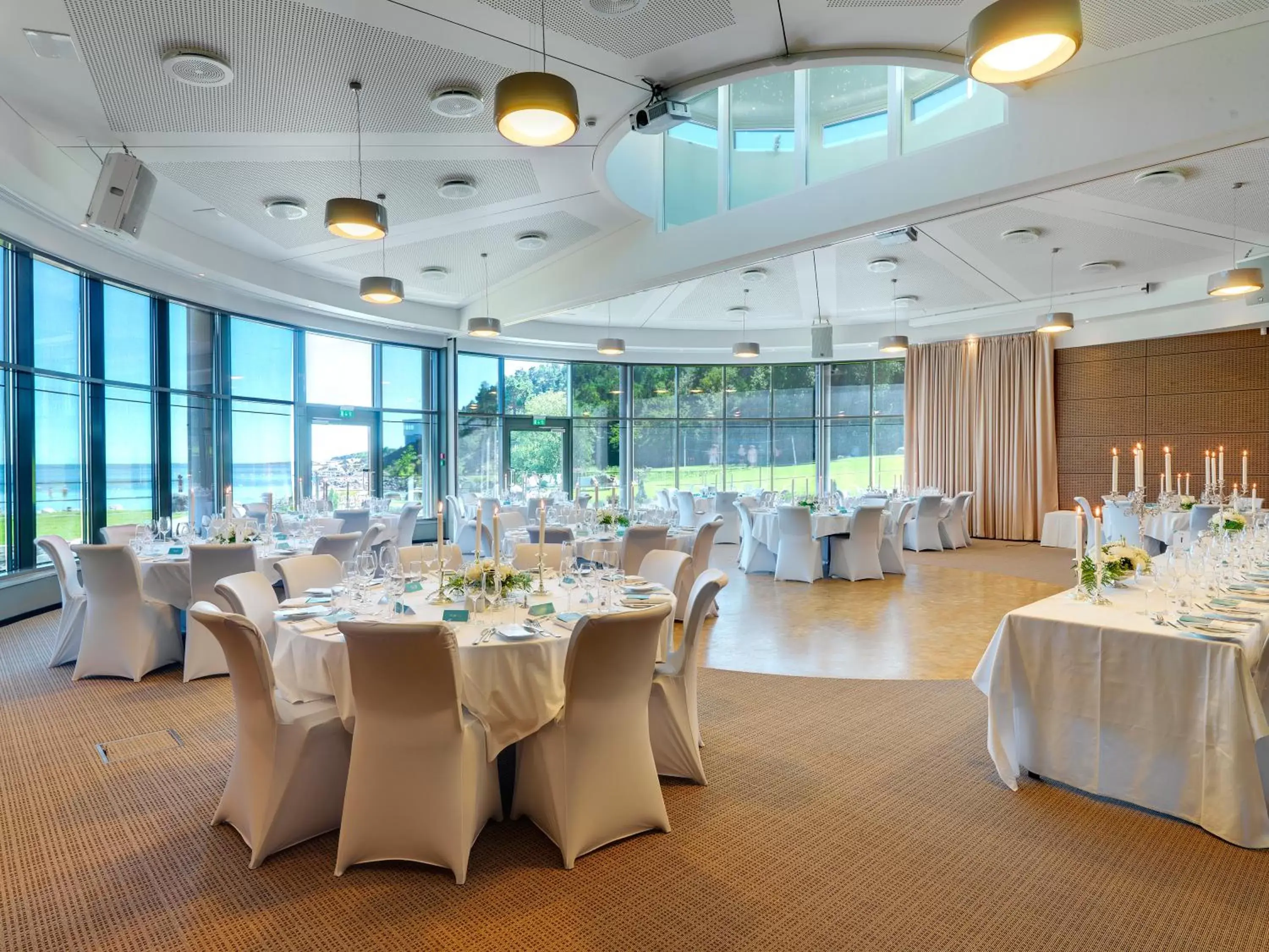 Restaurant/places to eat, Banquet Facilities in Strand Hotel Fevik - by Classic Norway Hotels