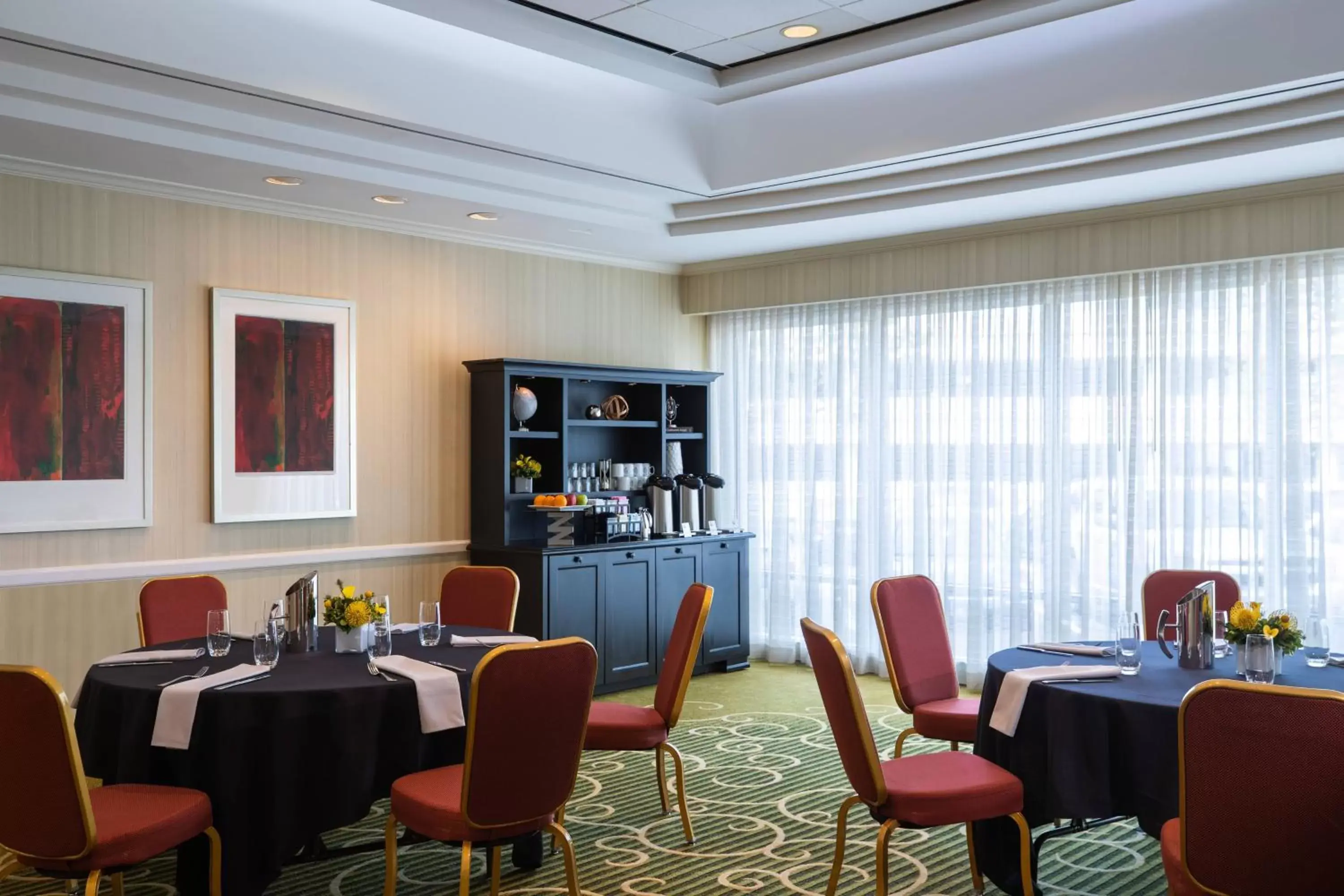 Meeting/conference room, Restaurant/Places to Eat in Hampton Inn & Suites Downers Grove Chicago