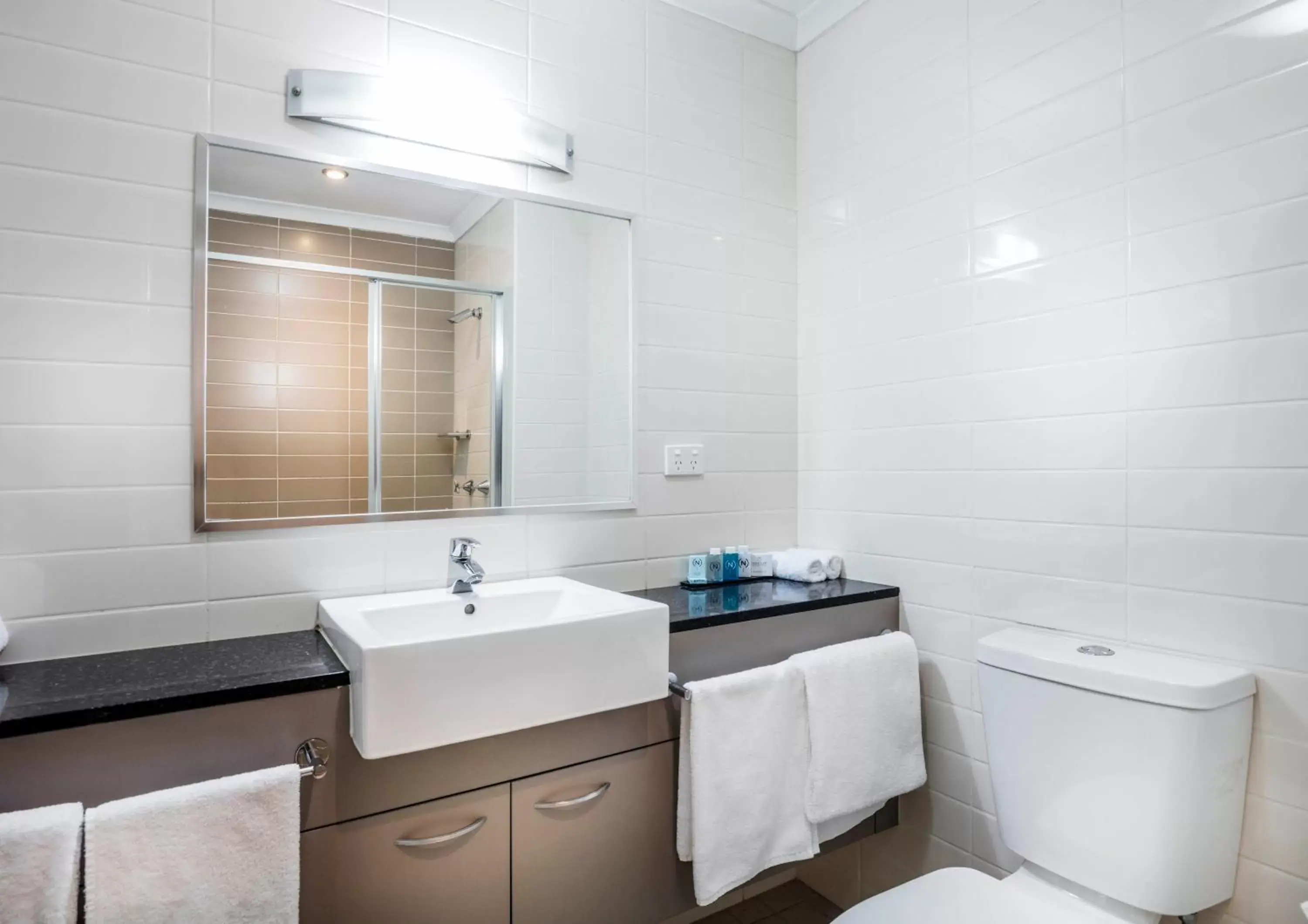 Bathroom in Novotel Darwin Airport