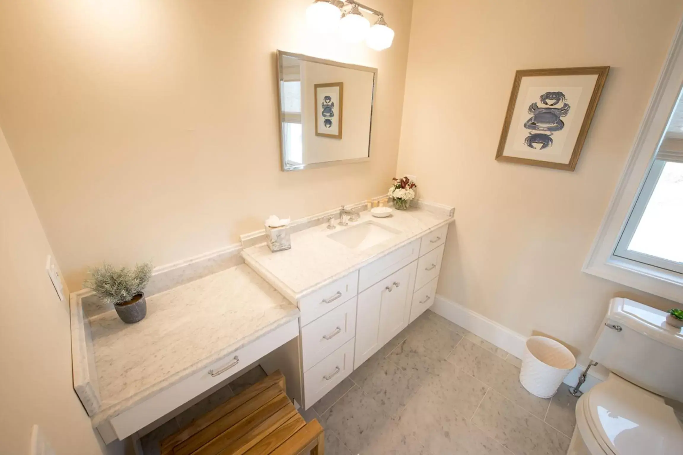 Bathroom in The East Island Reserve Hotel