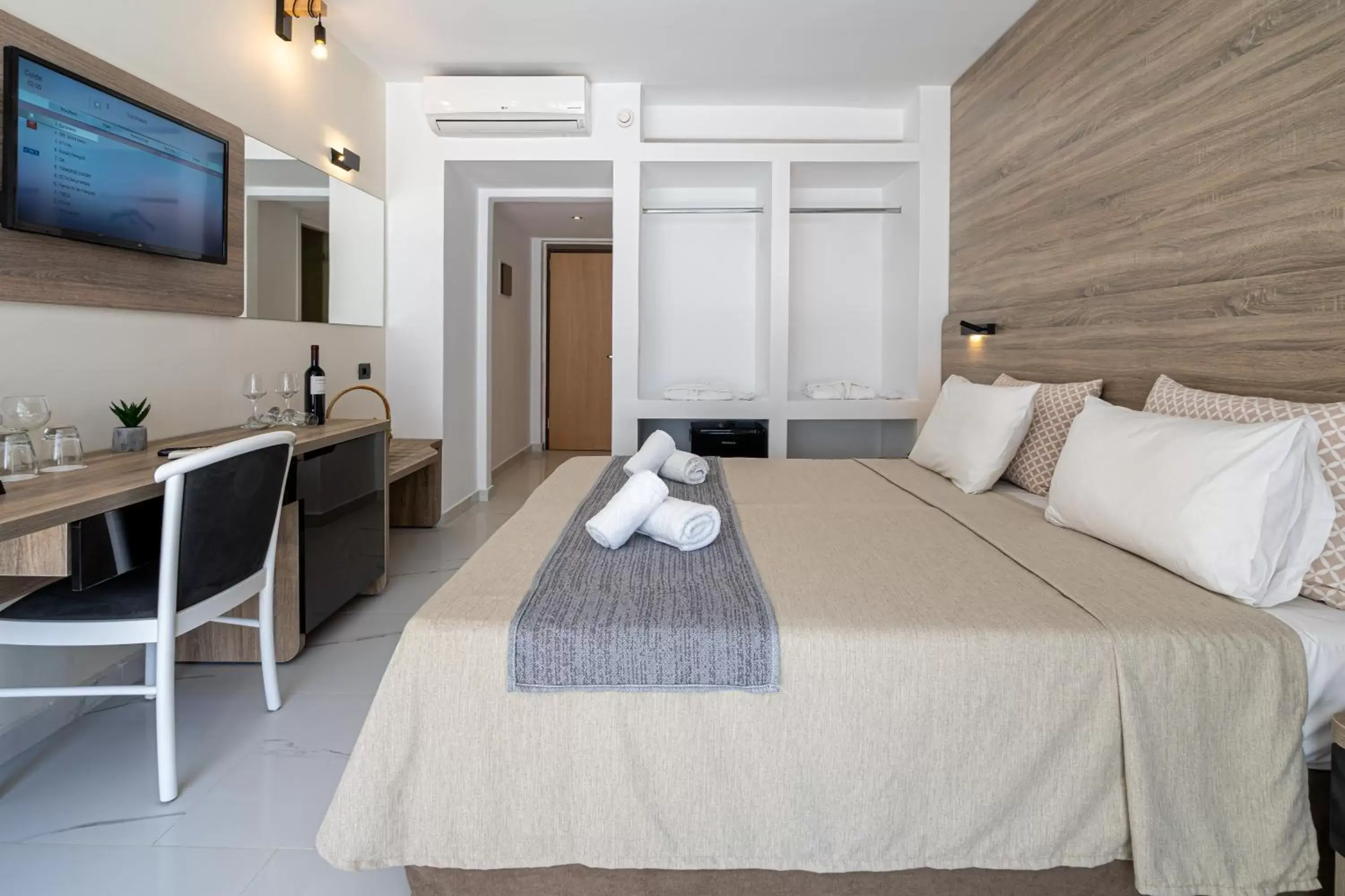 Bedroom, Bed in Castellum Suites - All Inclusive