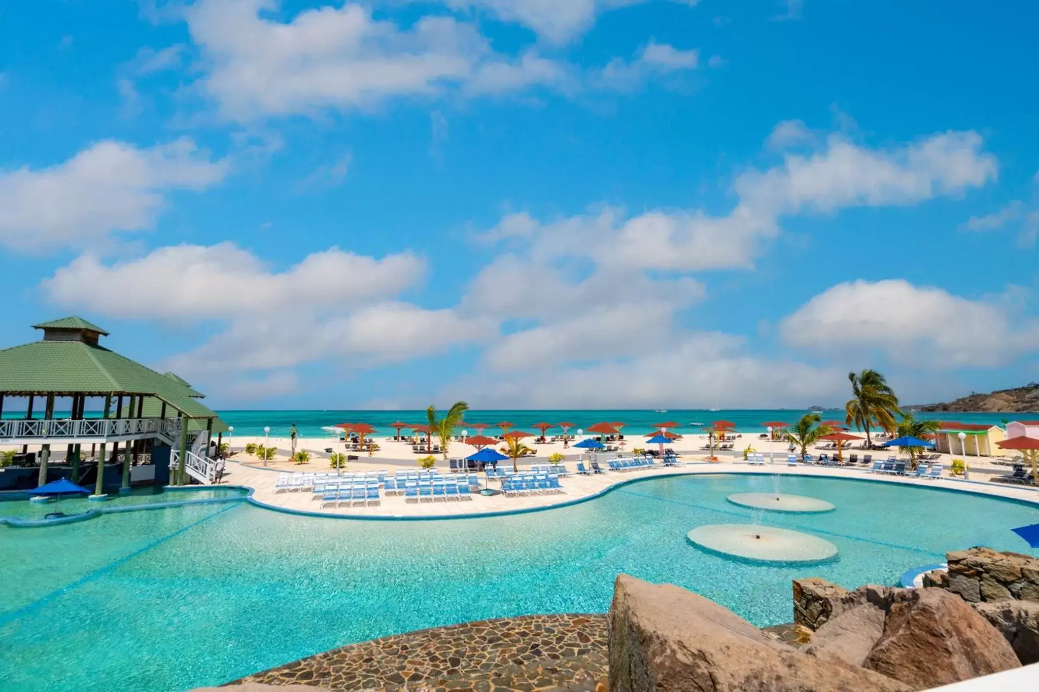 Swimming Pool in Jolly Beach Antigua - All Inclusive