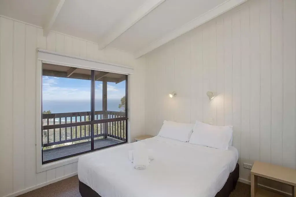 Bedroom, Bed in Beacon Point Ocean View Villas