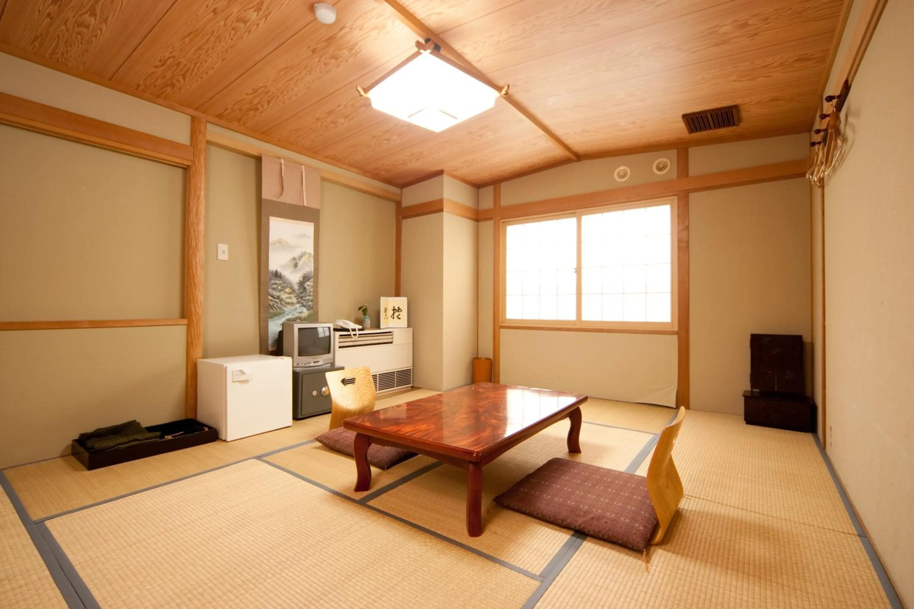 Photo of the whole room in Hotel Yudanaka