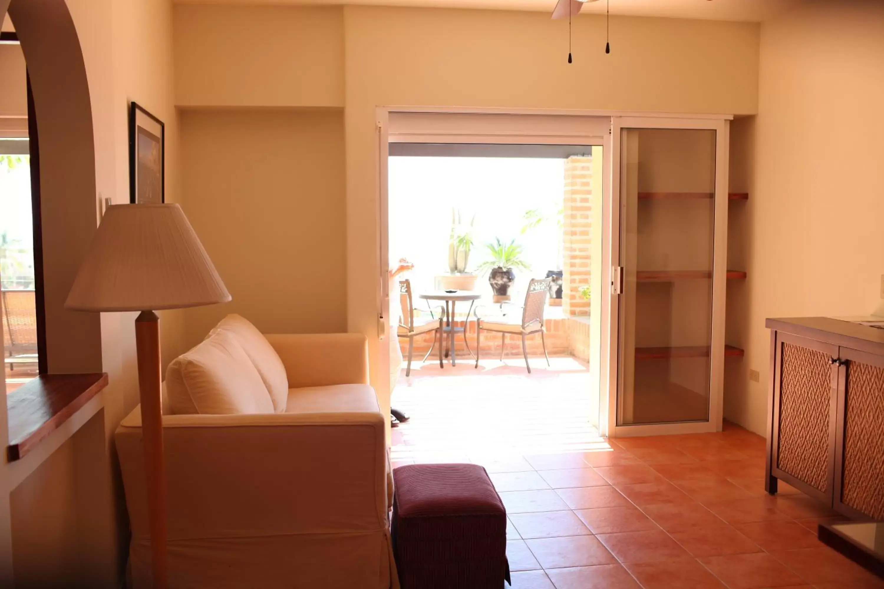 Balcony/Terrace, Seating Area in MariaMar Suites