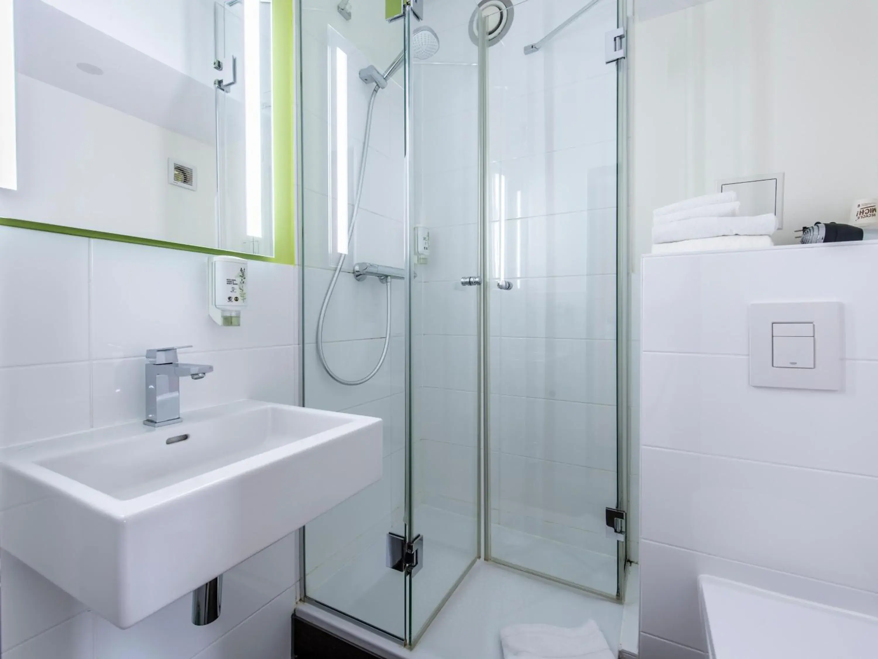 Shower, Bathroom in B&B Hotel Ingolstadt