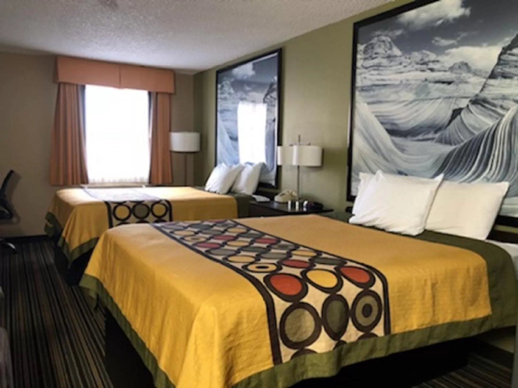 Photo of the whole room, Bed in Super 8 by Wyndham Casa Grande