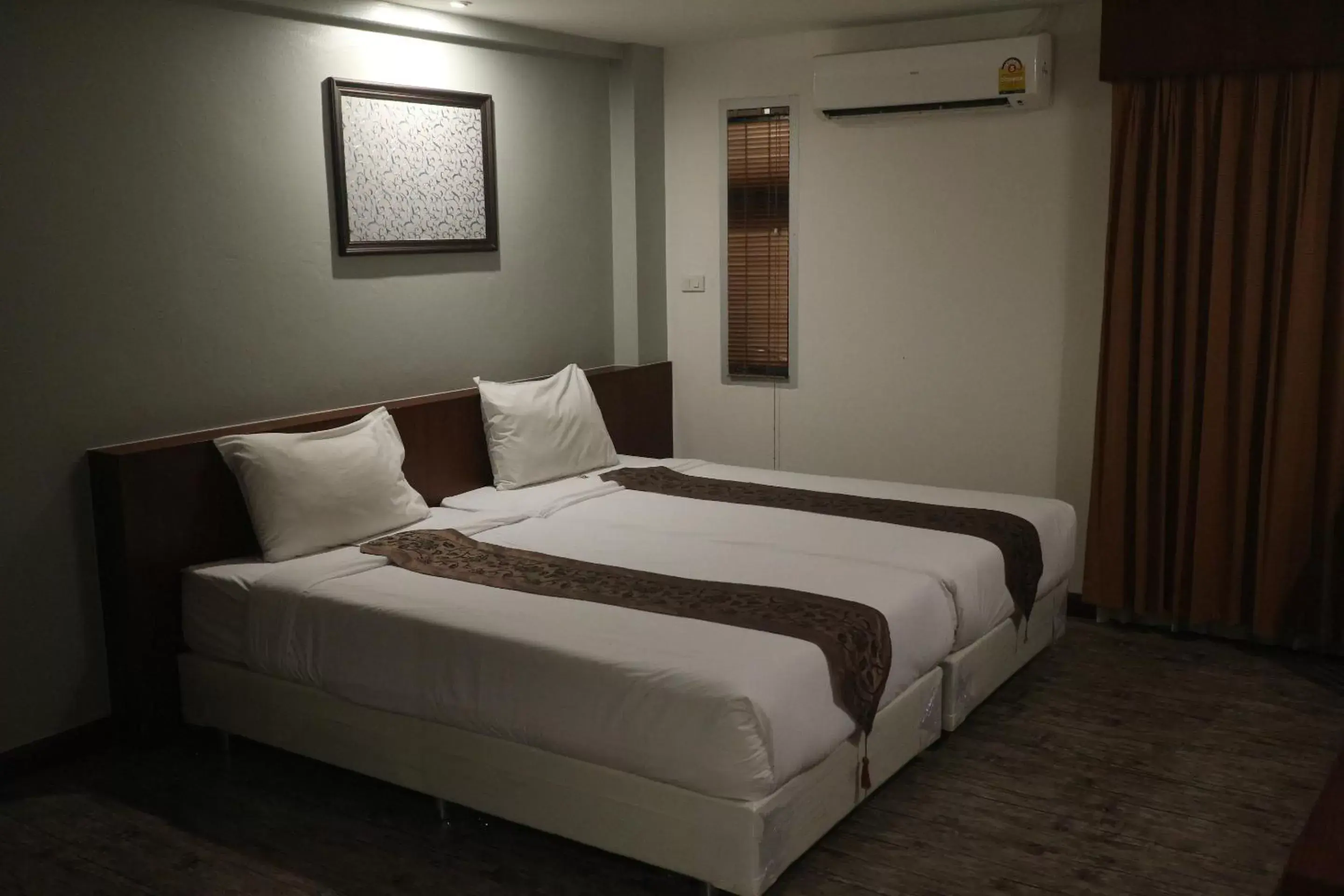 Bed in Floral Shire Suvarnabhumi Airport - SHA Extra Plus