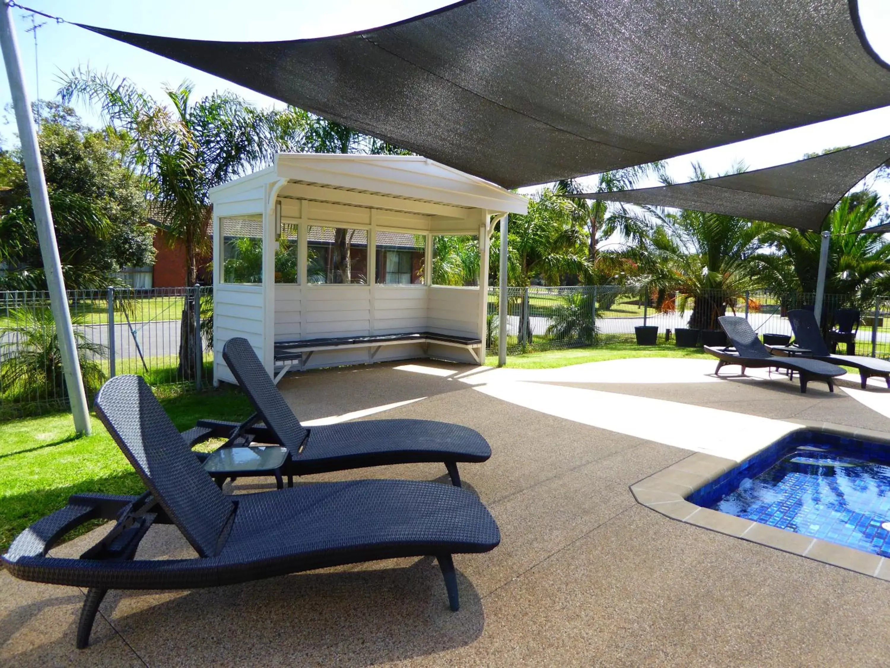 Swimming Pool in Barwon Valley Lodge