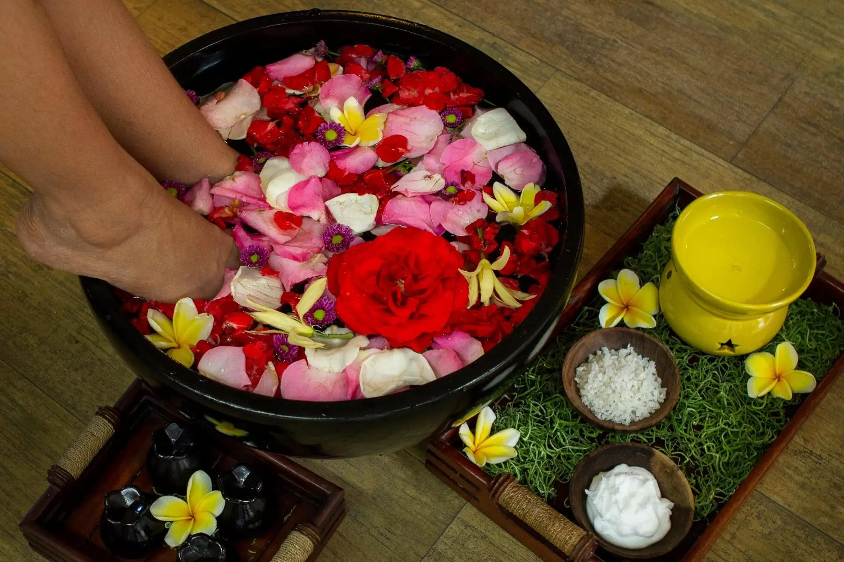 Spa and wellness centre/facilities, Food in PrimeBiz Hotel Kuta