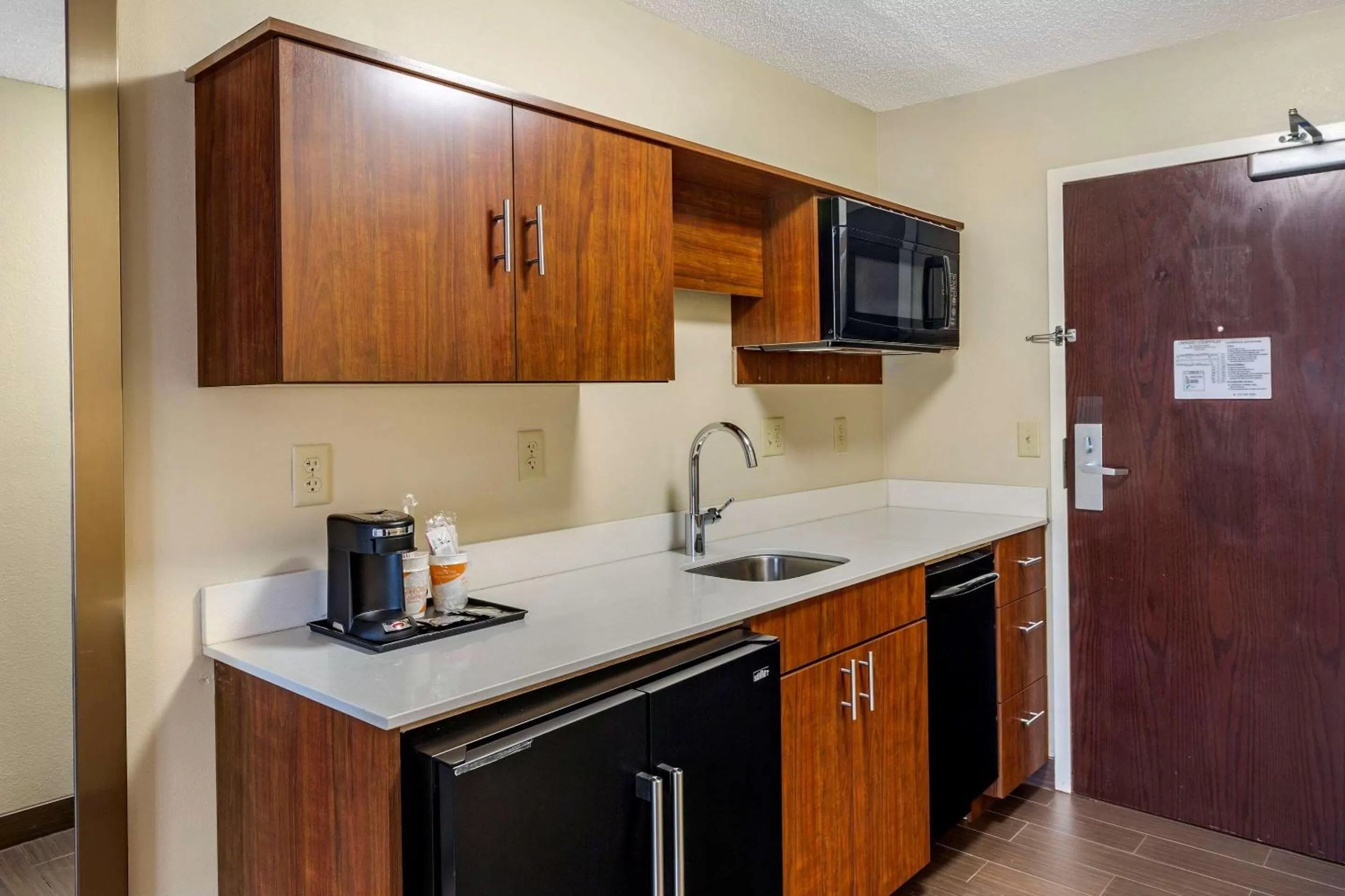 Bedroom in Comfort Inn Danvers - Boston North Shore