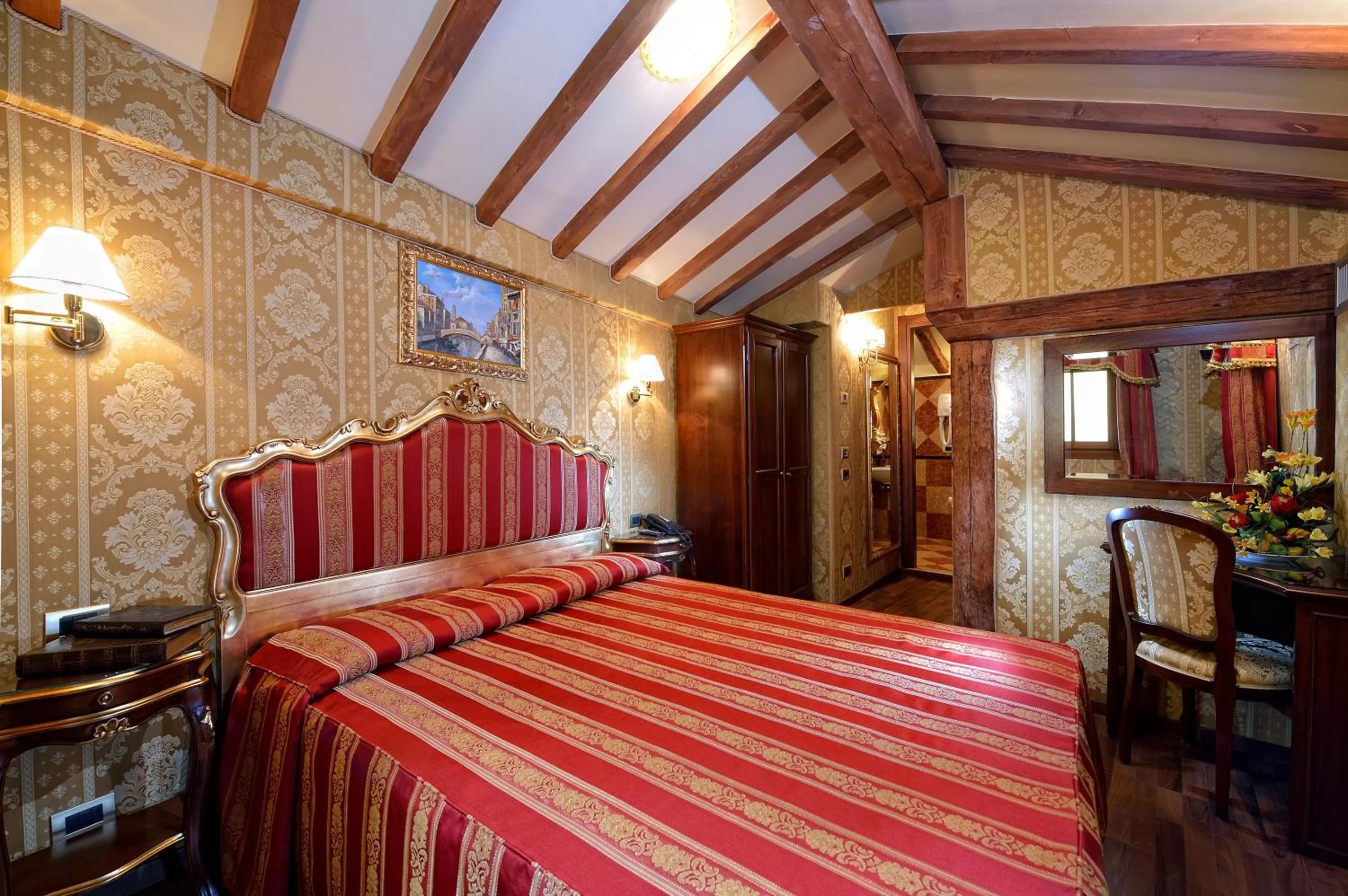 Photo of the whole room, Bed in Antico Panada