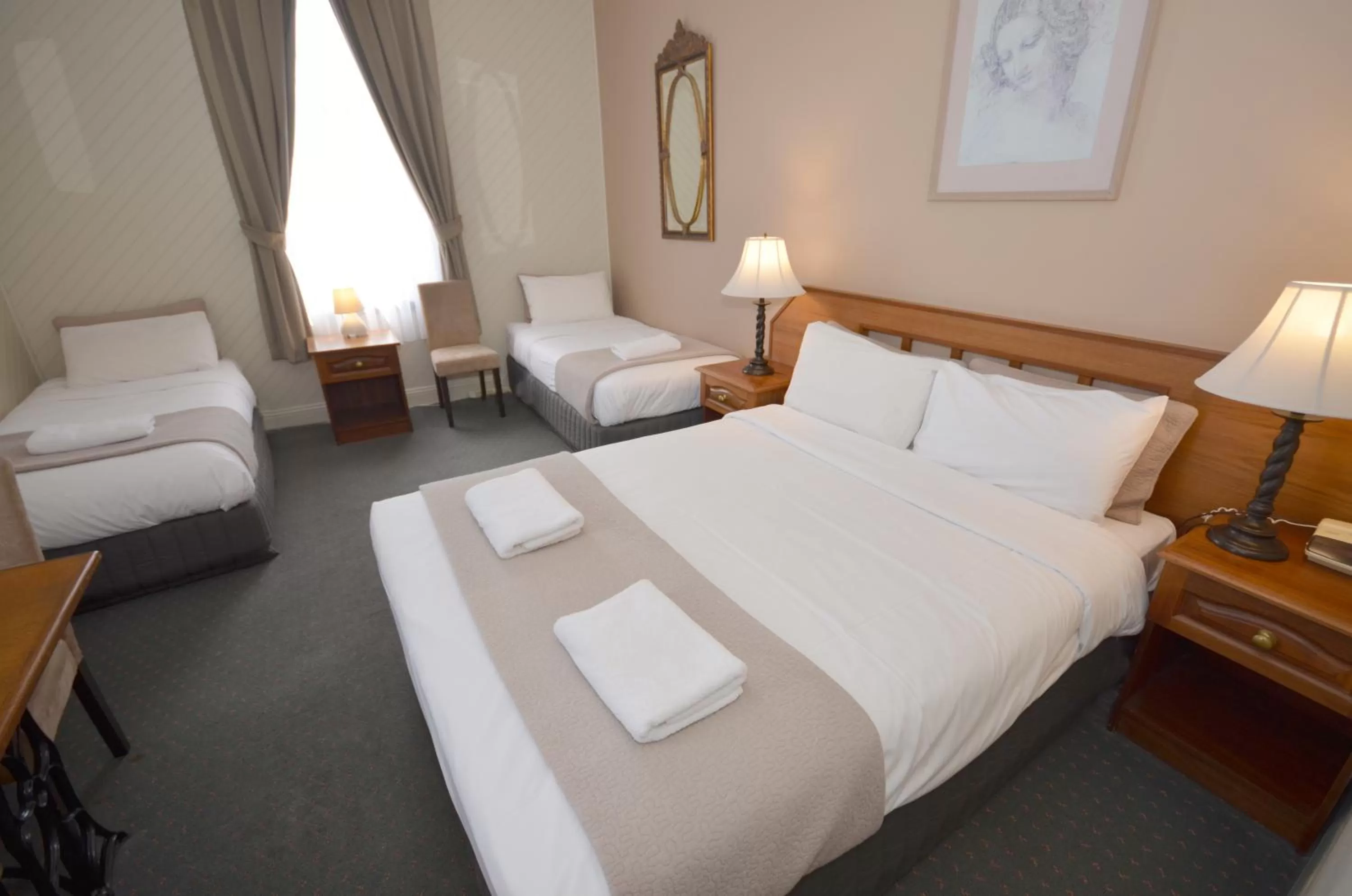 Bed in Central Springs Inn