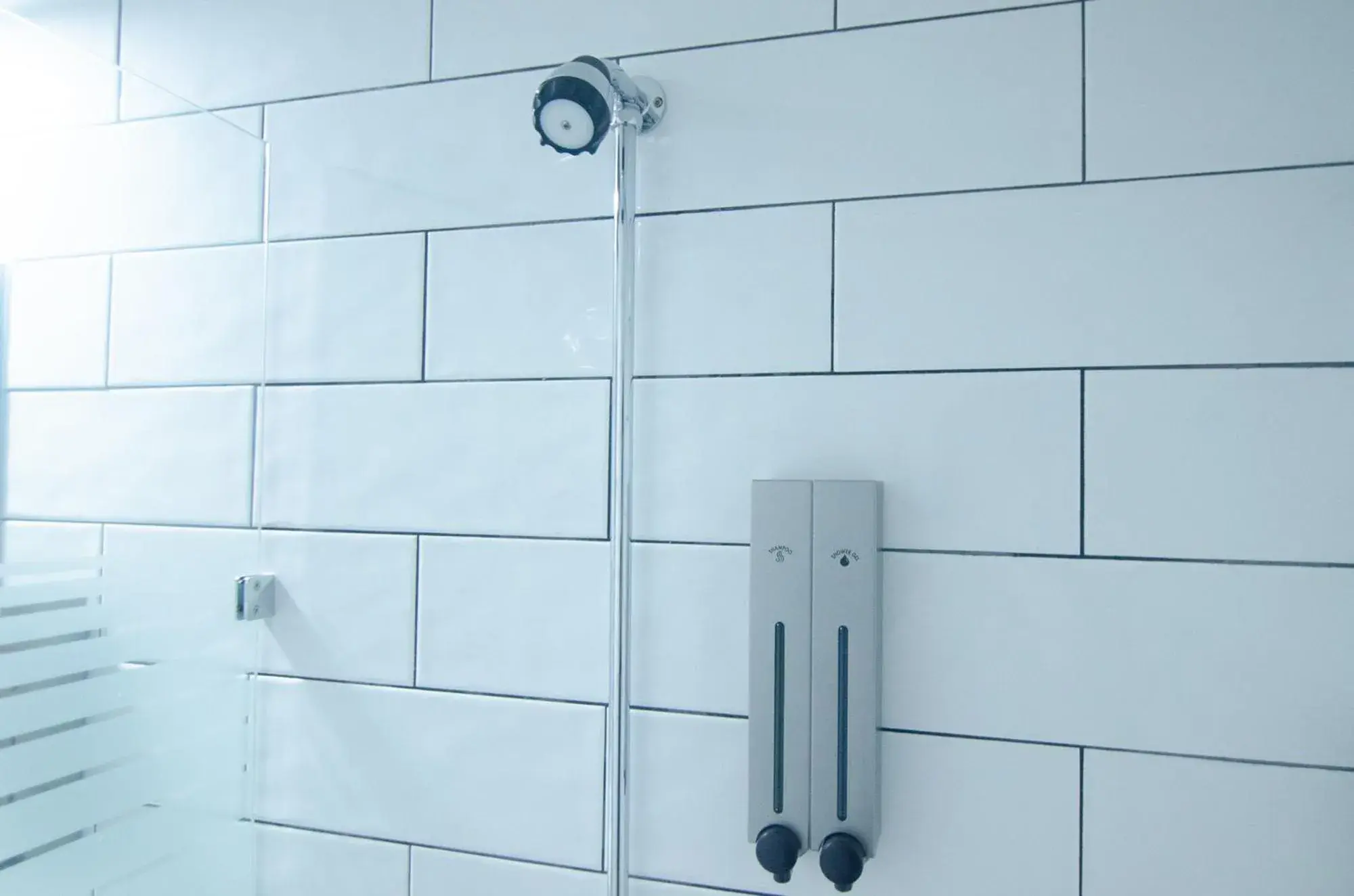 Shower, Bathroom in One Way Guesthouse Busan