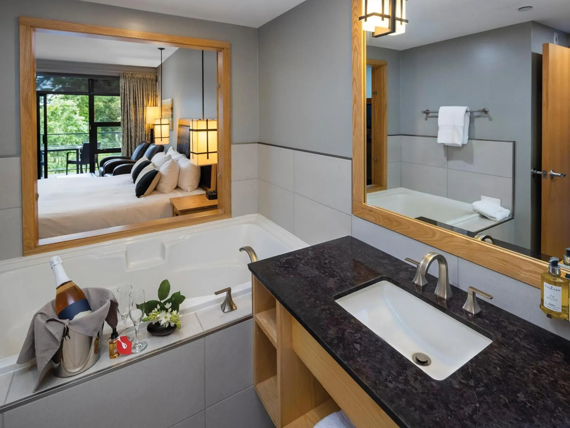 Bathroom in Brentwood Bay Resort