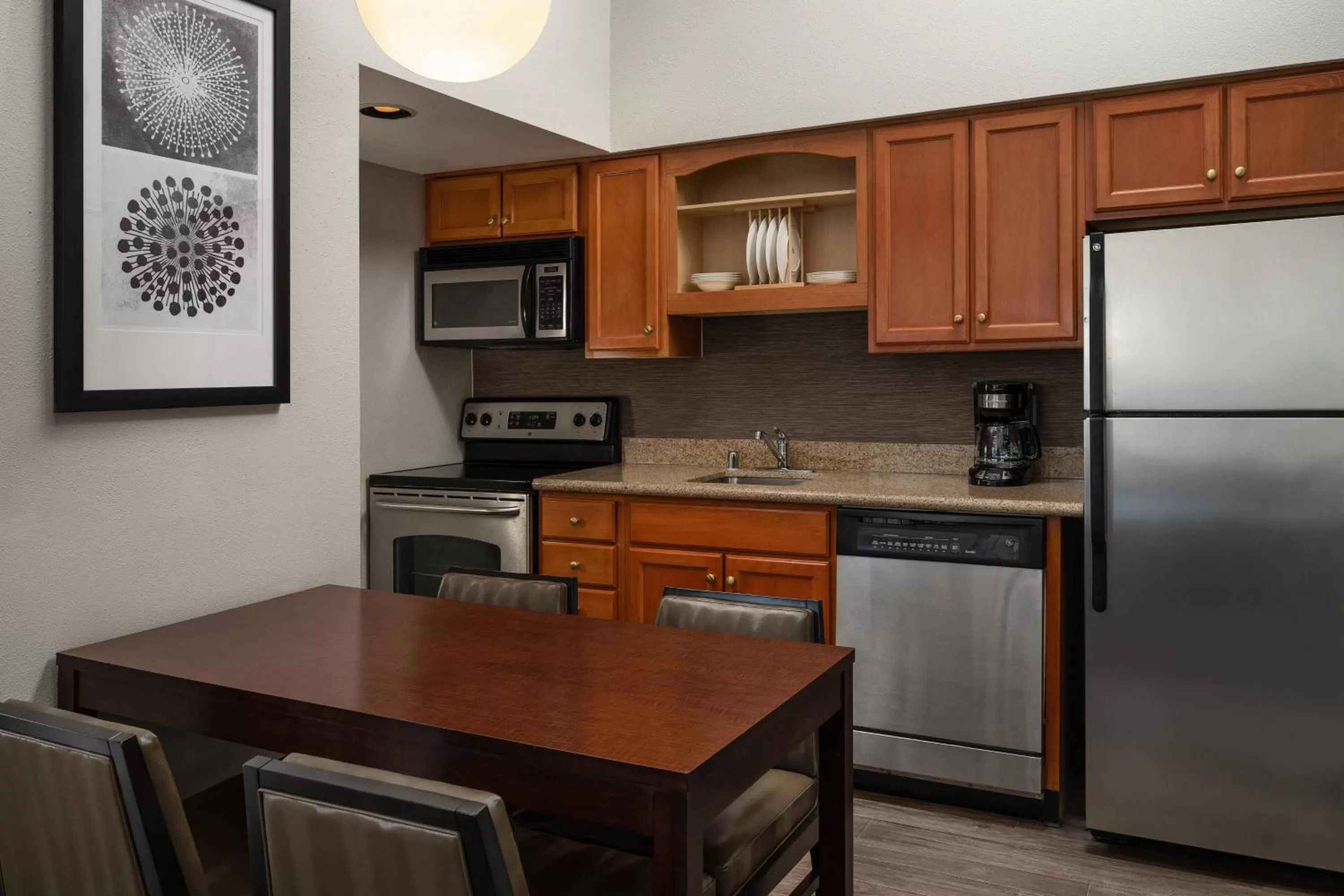 Kitchen or kitchenette in Residence Inn Seattle North/Lynnwood Everett
