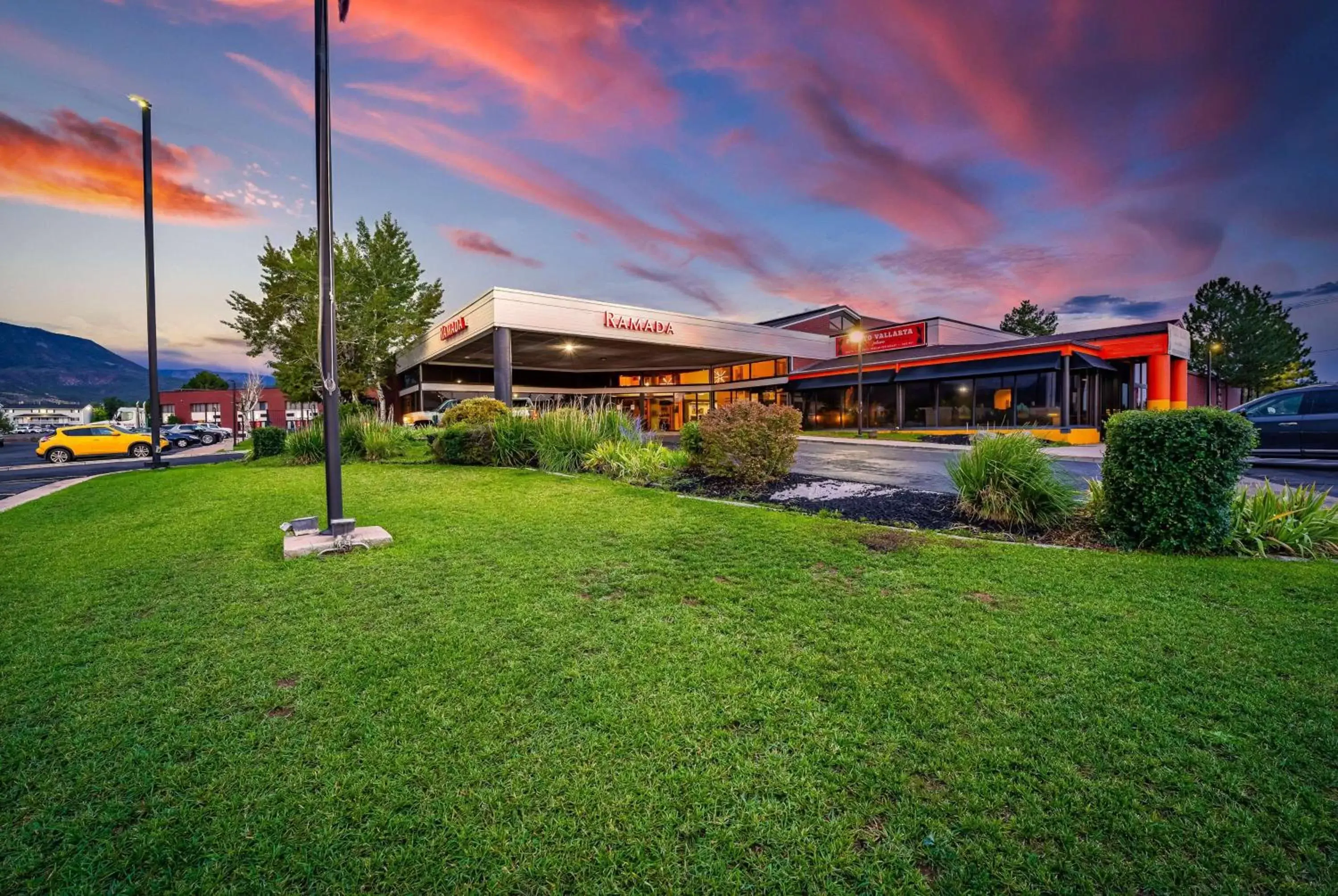 Property building in Ramada by Wyndham Cedar City Property building in Ramada by Wyndham Cedar City