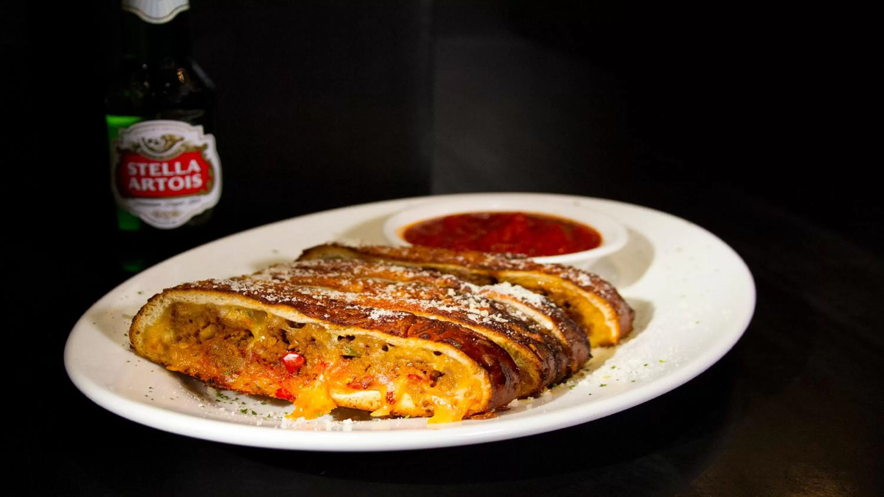 Bedroom in Holiday Inn Cincinnati North West Chester by IHG