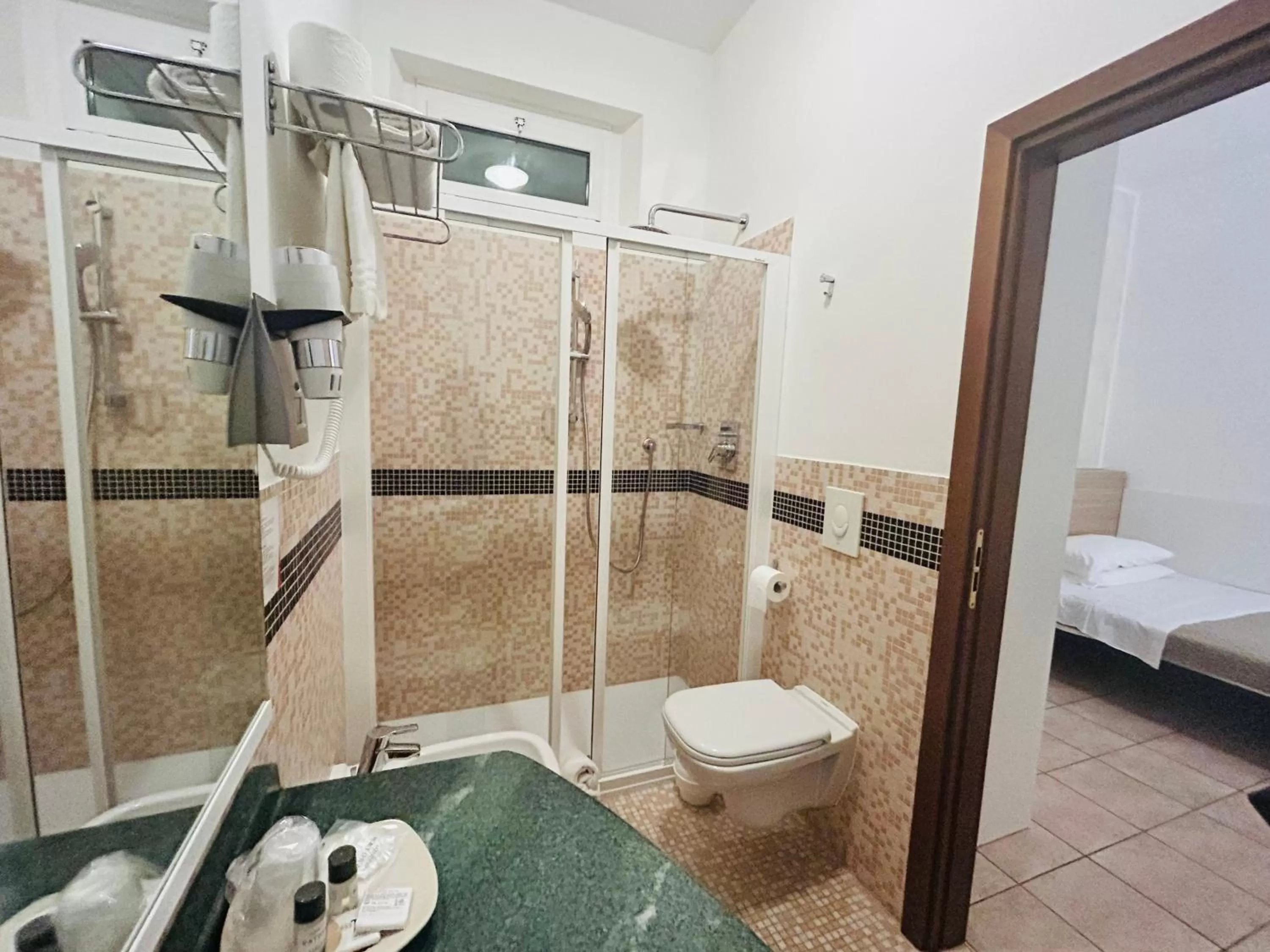 Bathroom in Hotel Adria