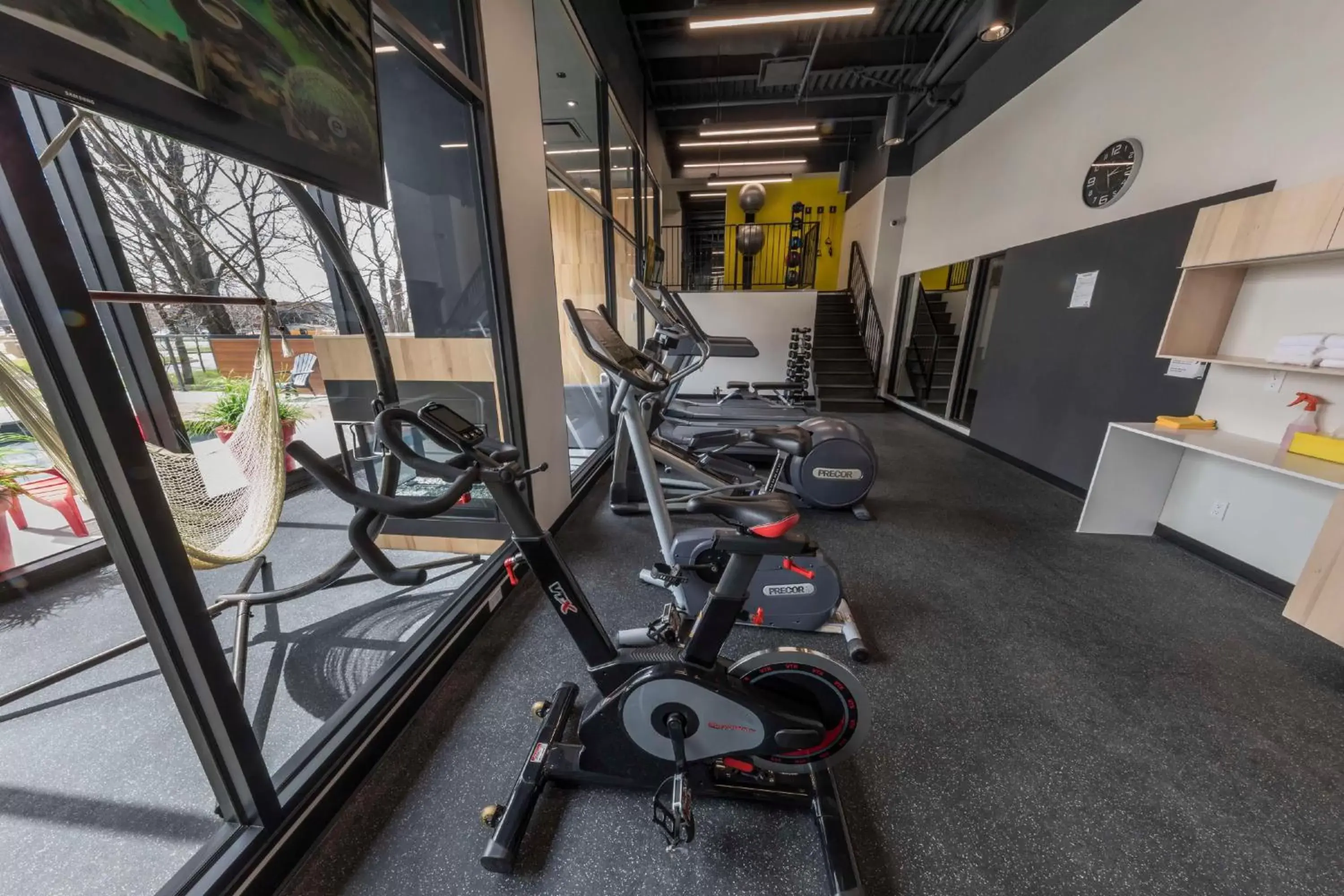 Fitness centre/facilities, Fitness Center/Facilities in Hôtel & Suites Normandin Lévis