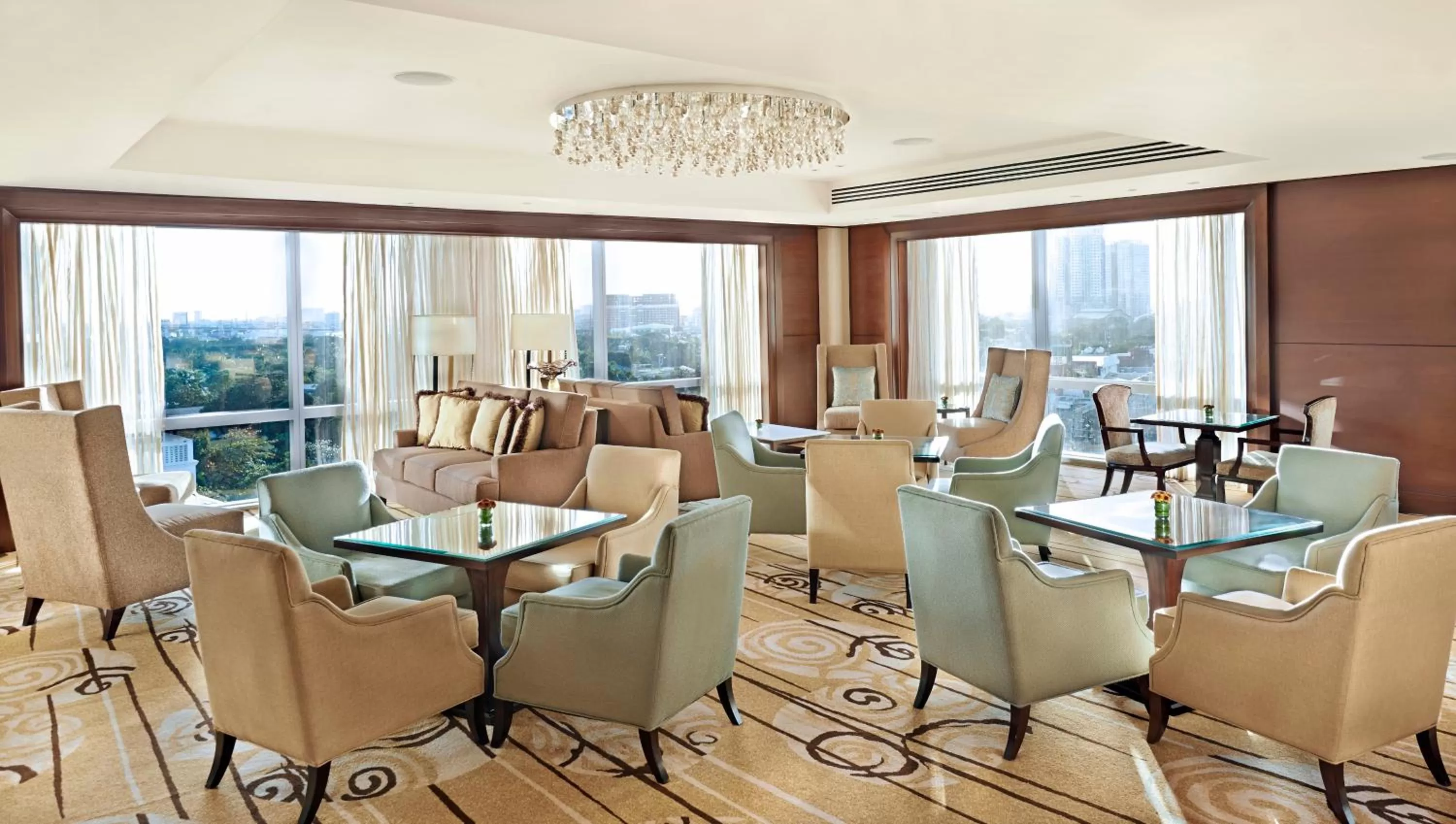 Business facilities in Fairmont Makati