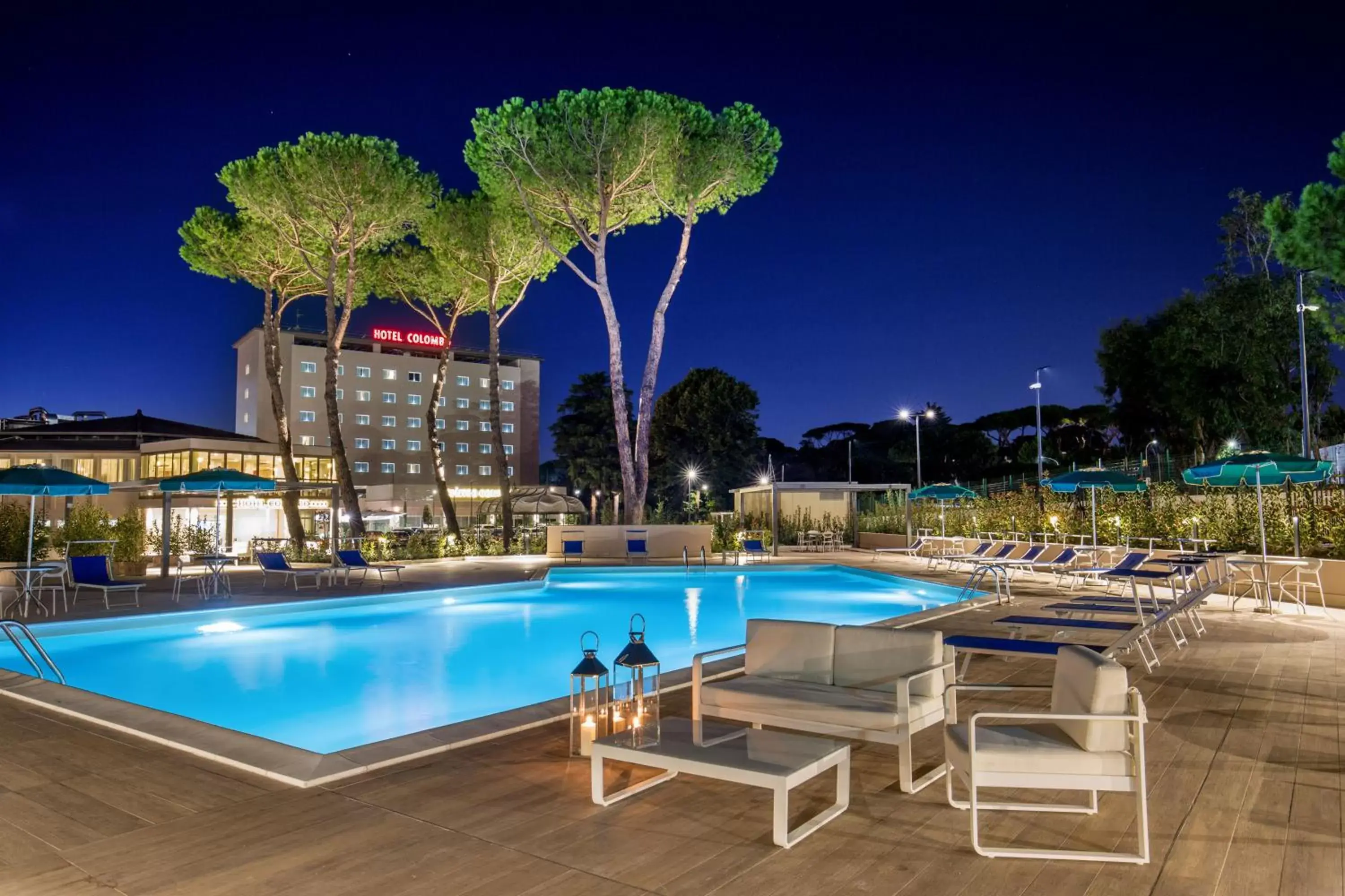 Swimming Pool in Hotel Cristoforo Colombo