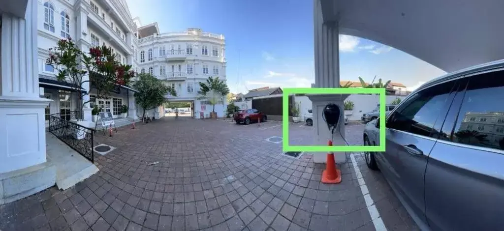 Parking in The Sterling Boutique Hotel Melaka