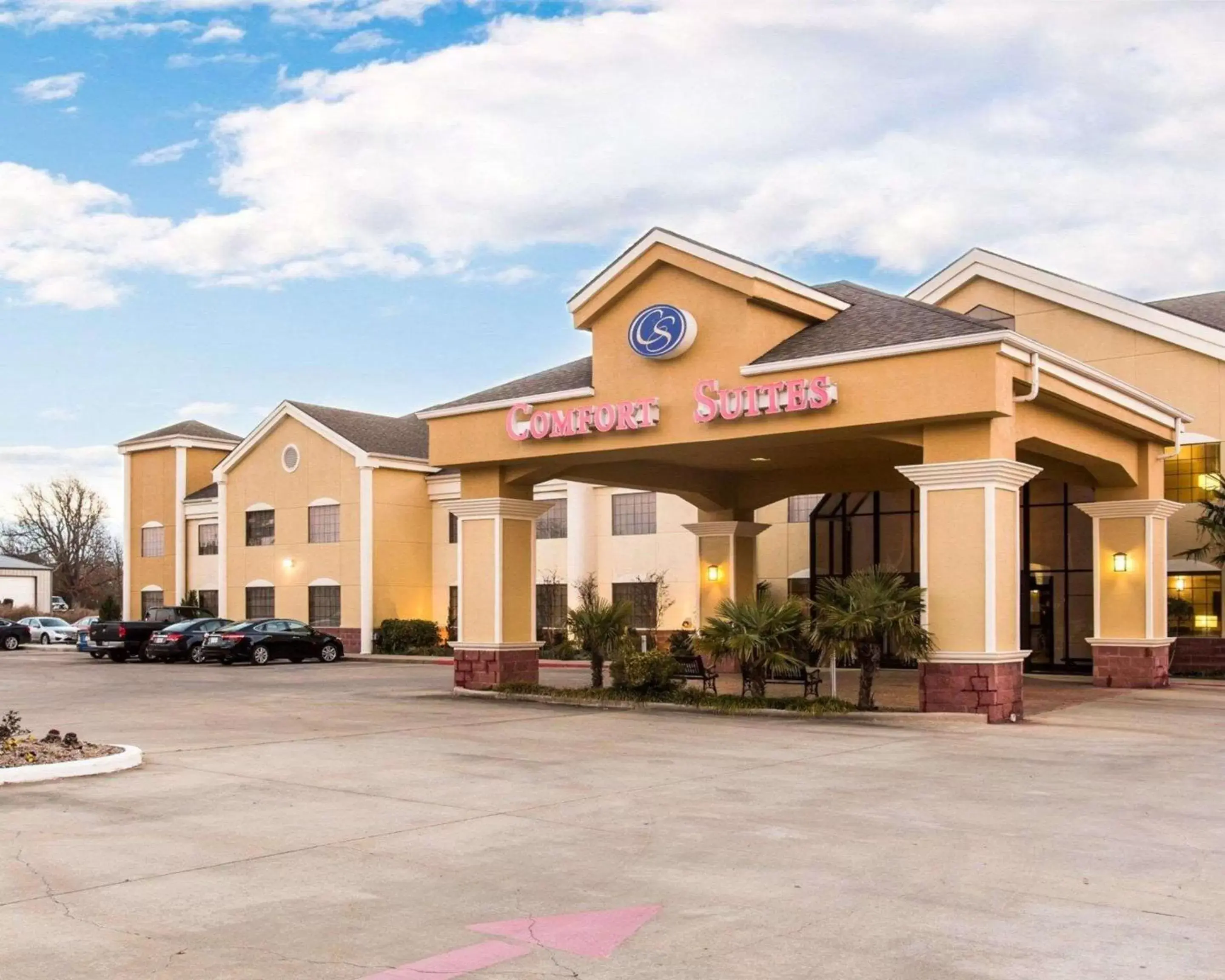 Property building in Comfort Suites Idabel