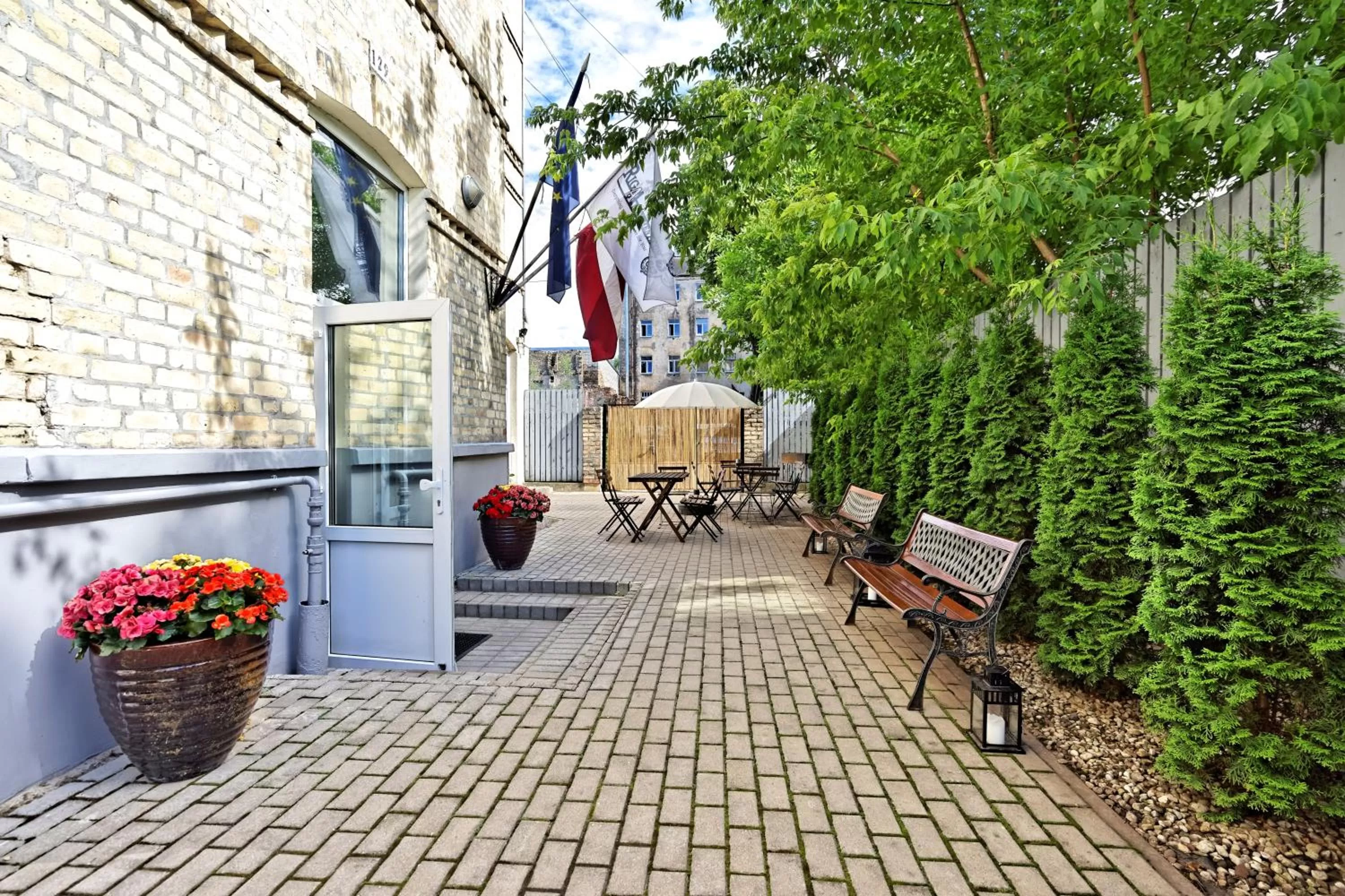 Day in RIGAAPARTMENT SONADA Family Aparthotel - Private Parking