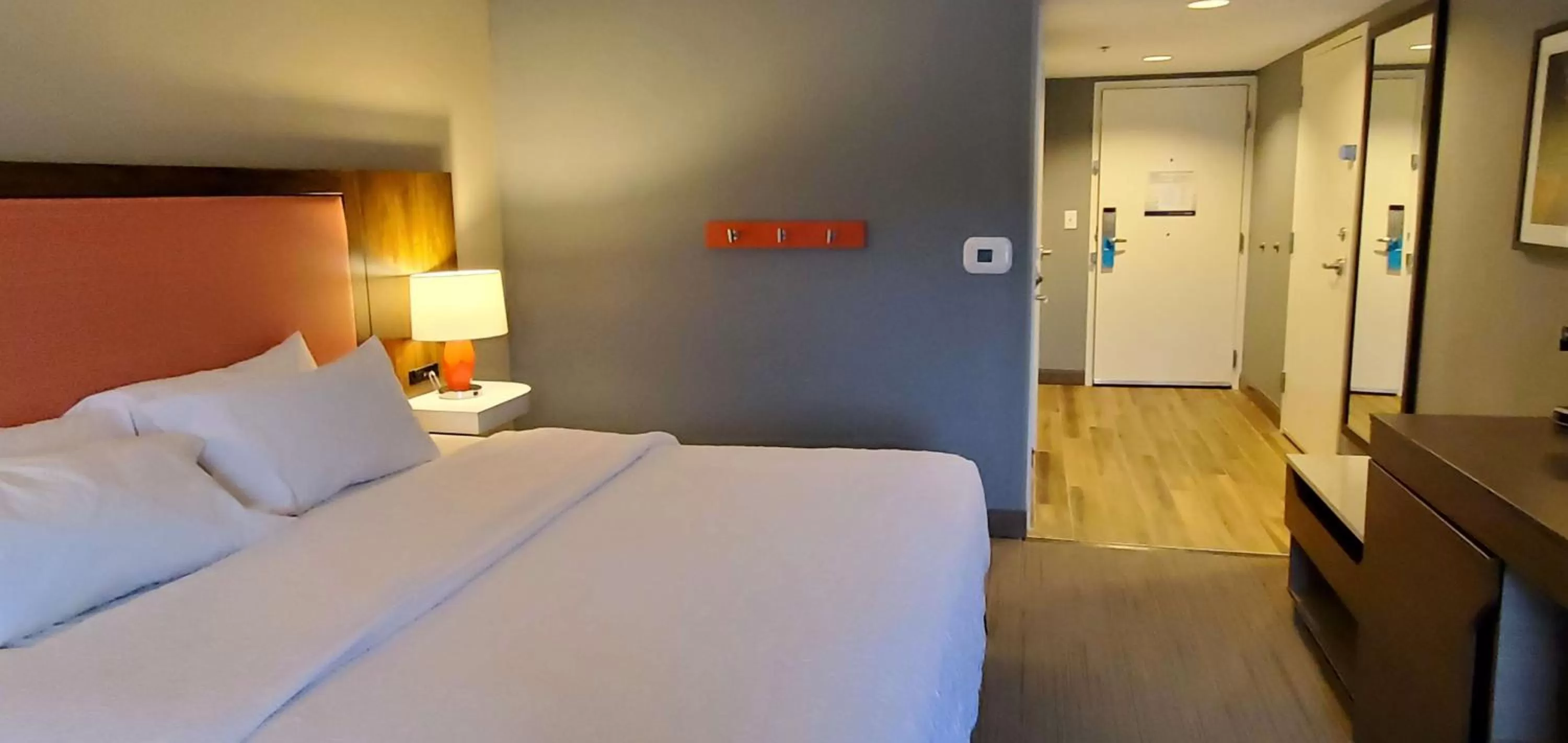 Bed in Hampton Inn - Hillsville